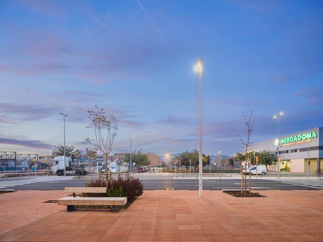 Av. Catalunya, Sant Antoni de Calonge, Girona | Arquitectura y paisaje: Lola Domènech