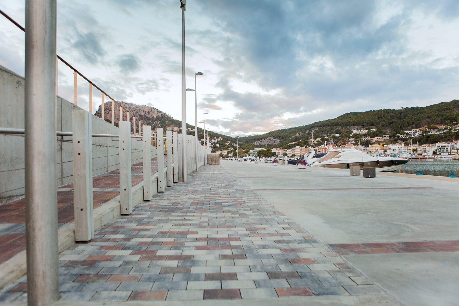 1-pavimento-losa-vulcano-girona-breinco