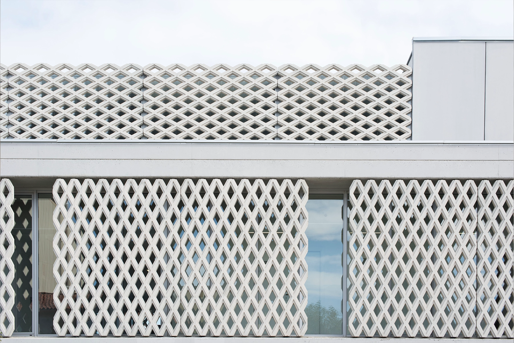 2-cat-salut-llinars-del-valles-plaques-placa-wetcast-hormigon