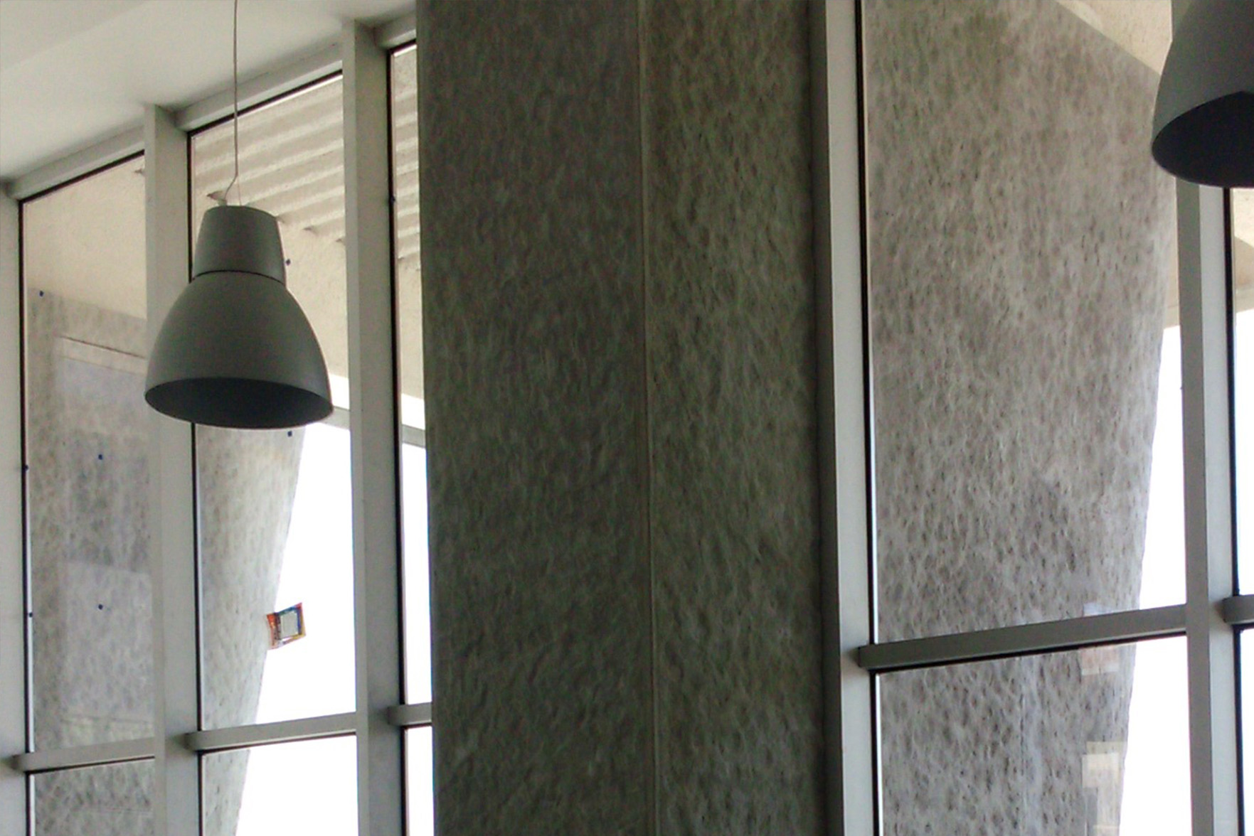 6-marina-real-wetcast-valencia-streetfurniture-grey-wetstrip