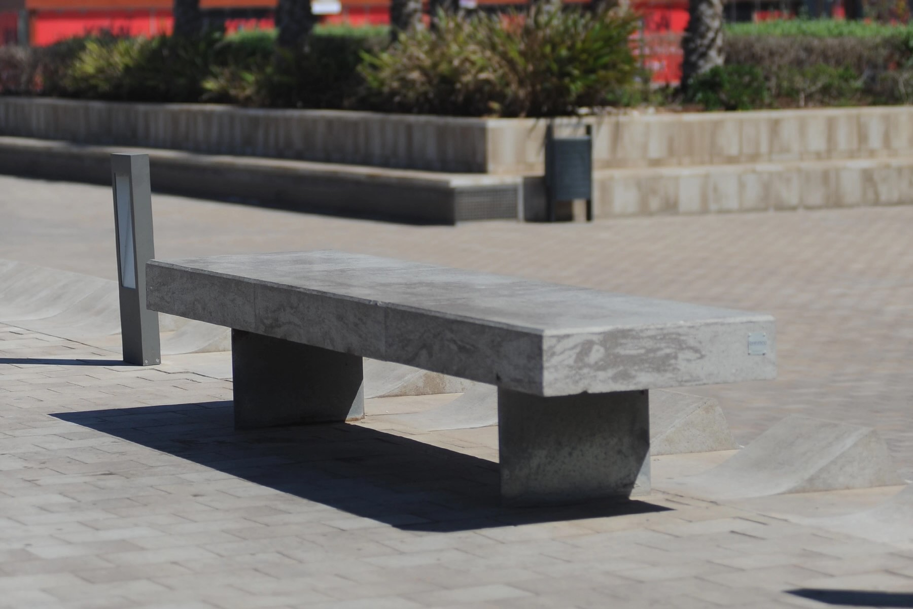 1-pause-breinco-street-furniture-elements