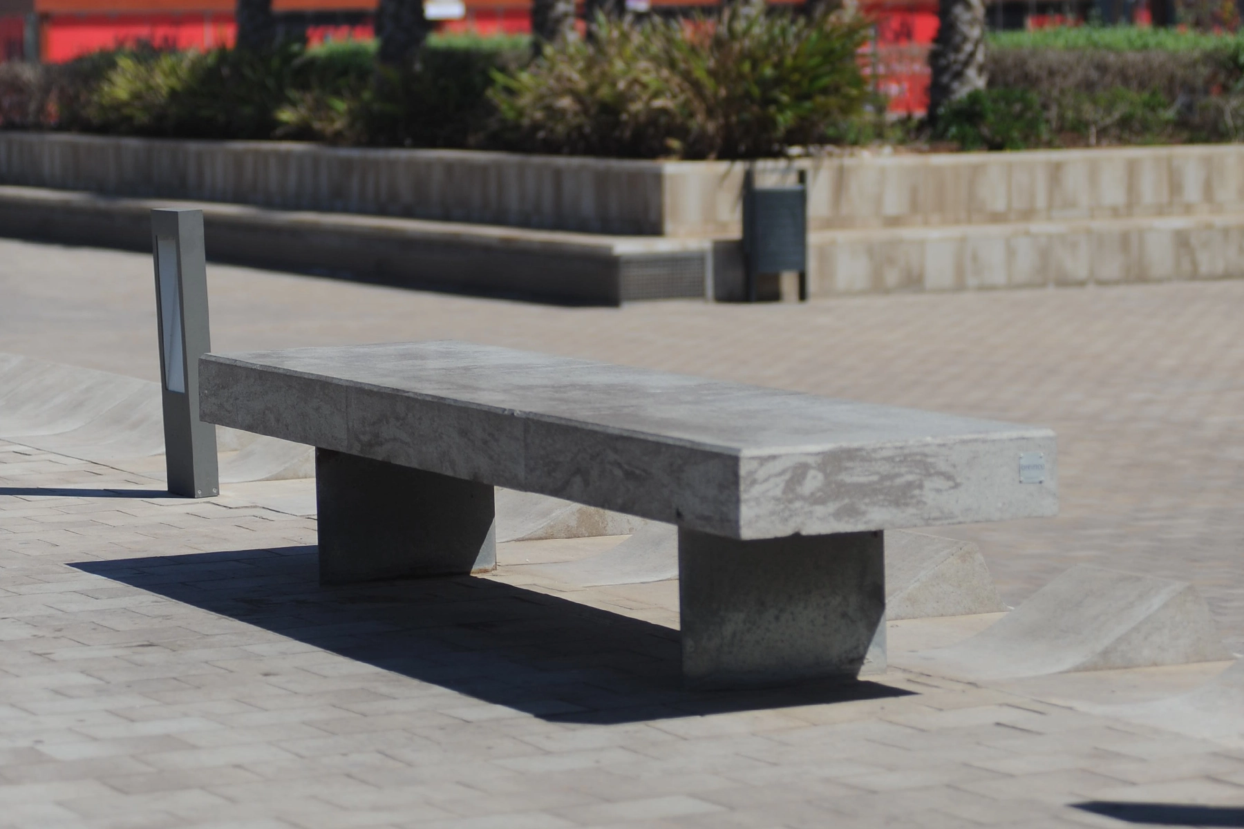 1-pause-breinco-street-furniture-elements