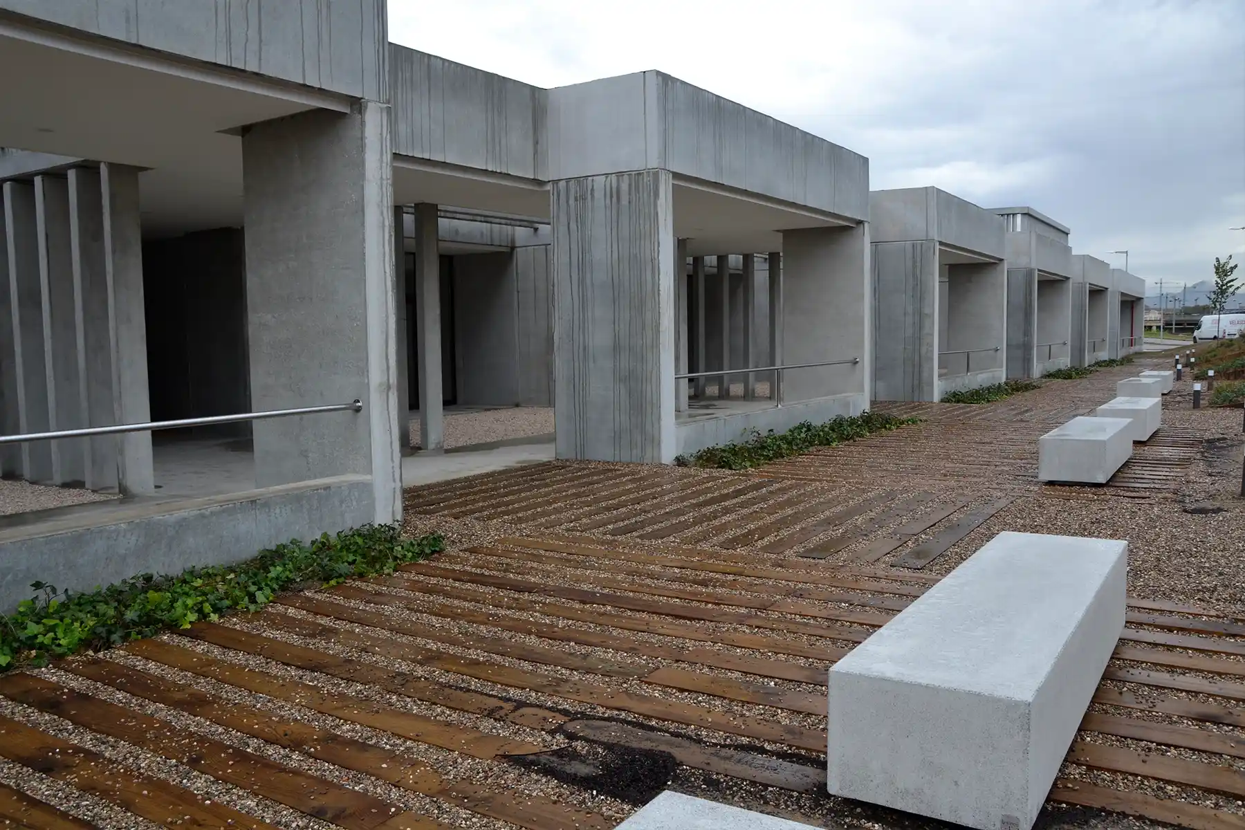 2-Basic-60-contract-white-tanatori-litoral-badalona-bcn-breinco_9_11zon