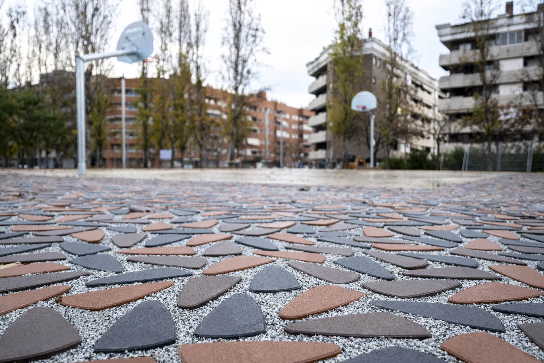 2-Kodole-park-lava-coal-clay-san-joan-despi-bcn