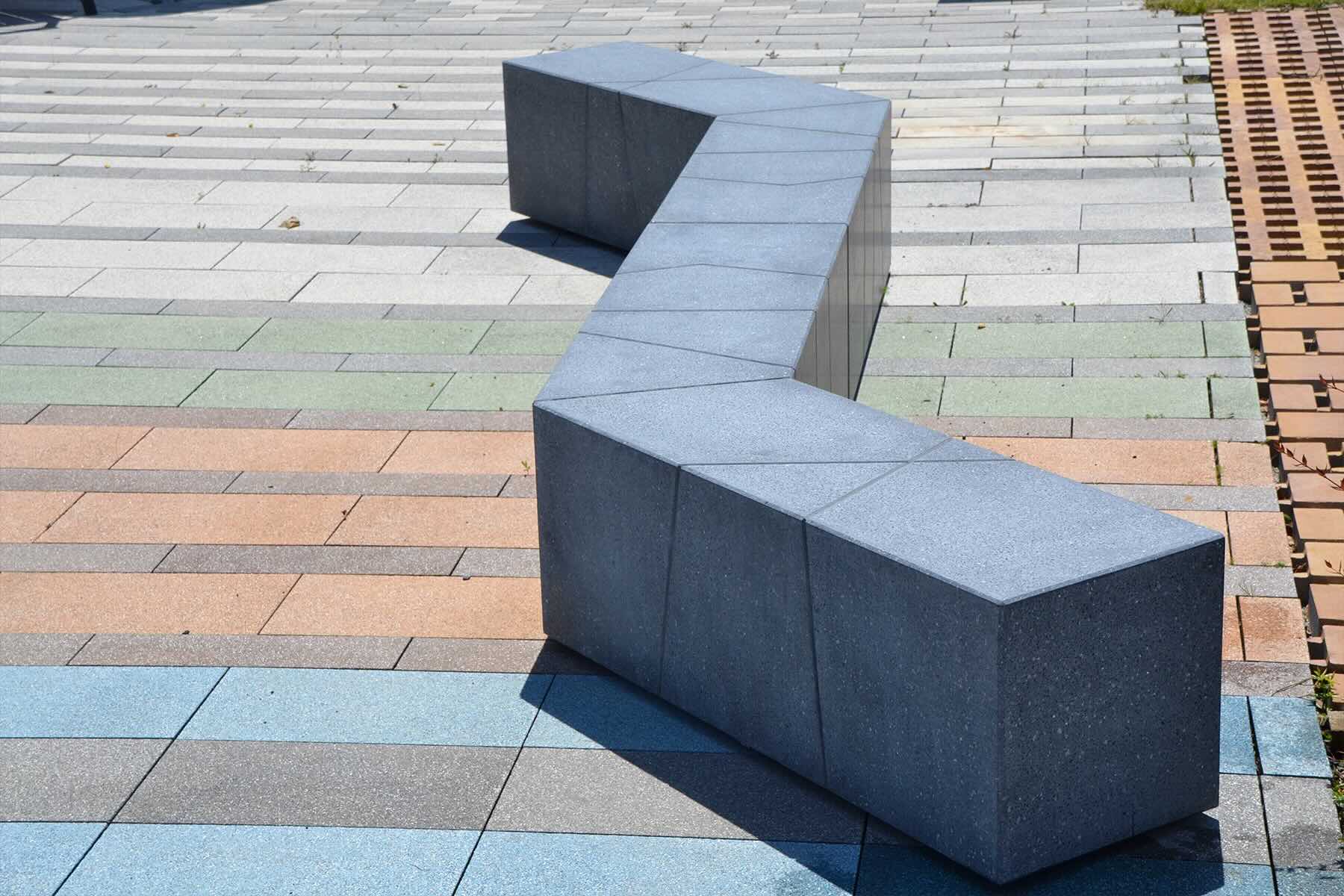 3-origame-square-black-detail