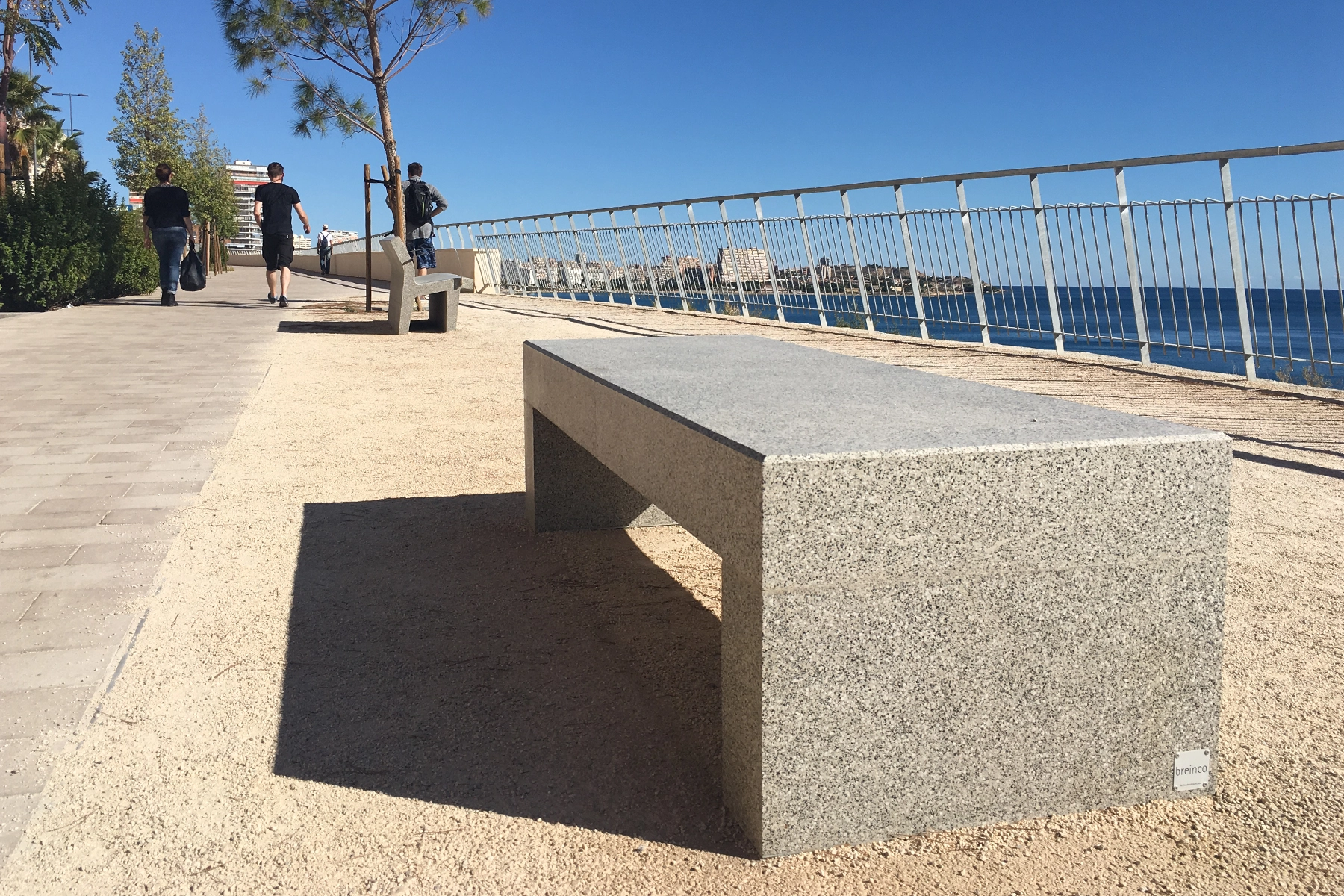 5-Pause-side-contract-black-museu-de-les-aigues-agbar-cornella-barcelona-terana