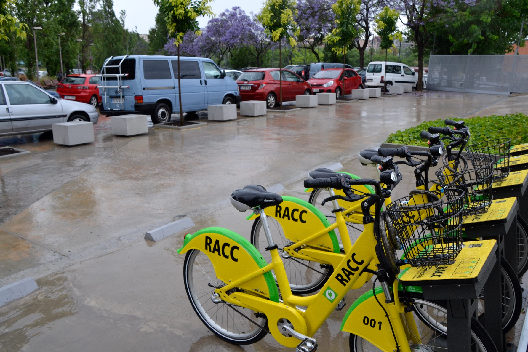 5-prisma-limit-street-white-sede-racc-barcelona-elements-breinco