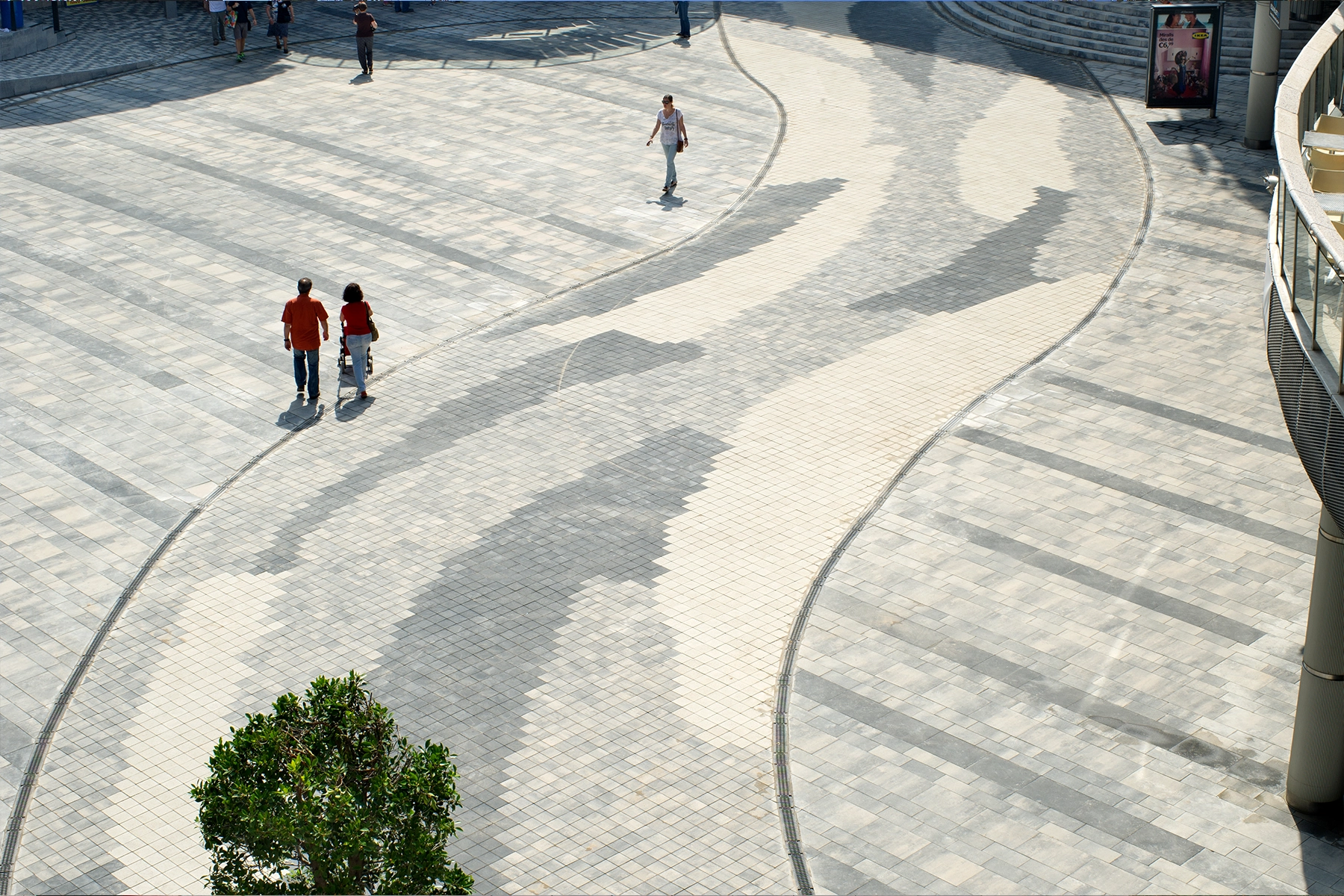 8-Llosa-vulcano-retail-ceniza-bcn-heron-city