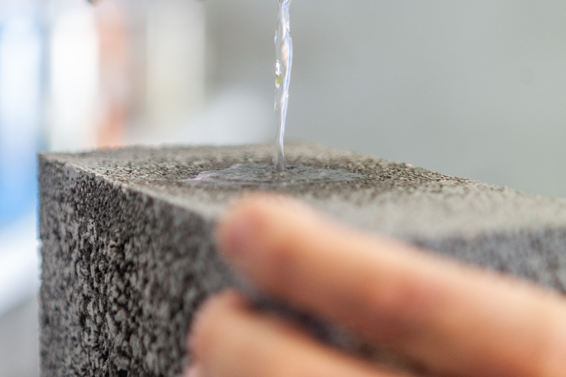 Acqua-pave-filtrando-breinco