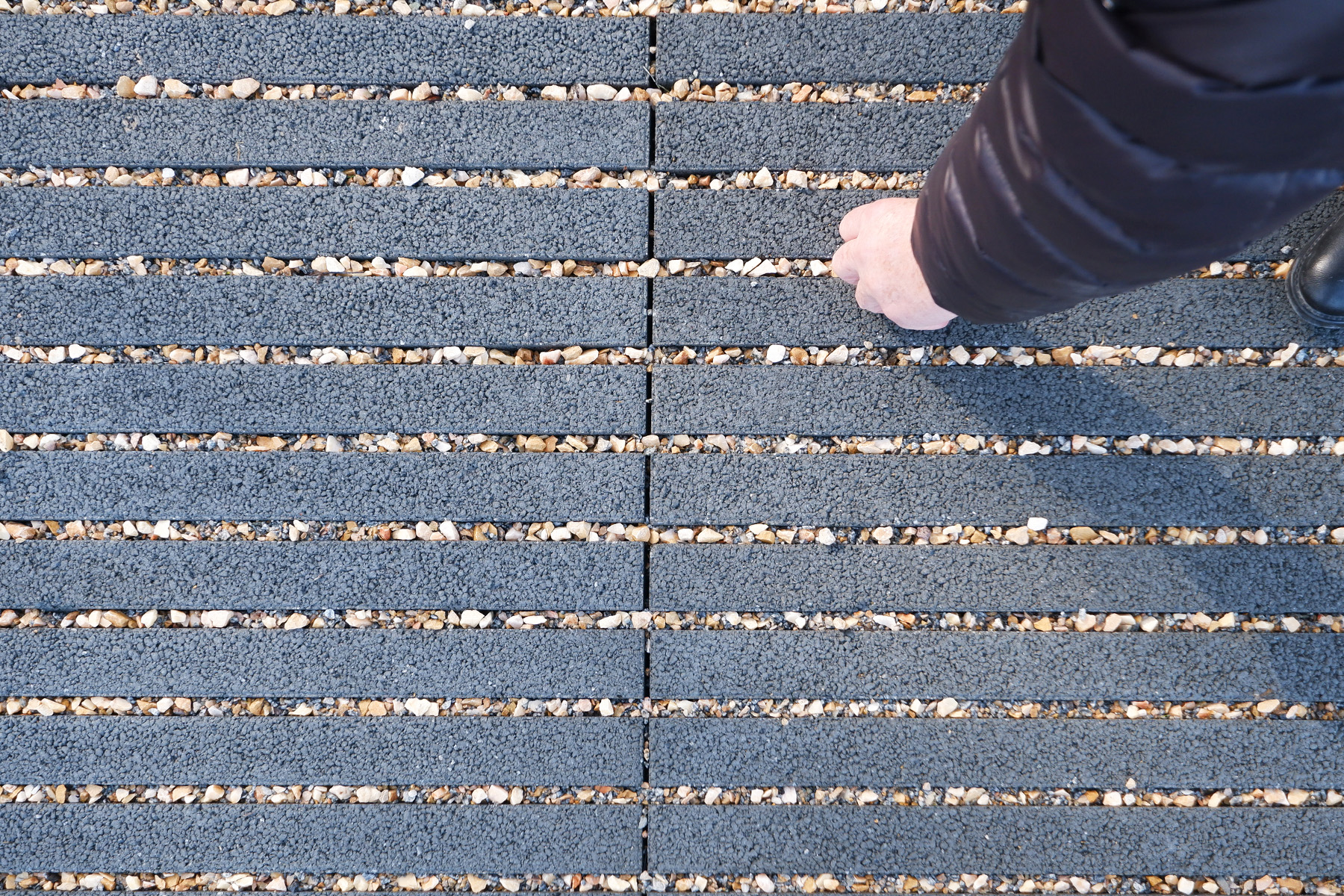 Filtra-acqua-pave-detail-grey-monocapa