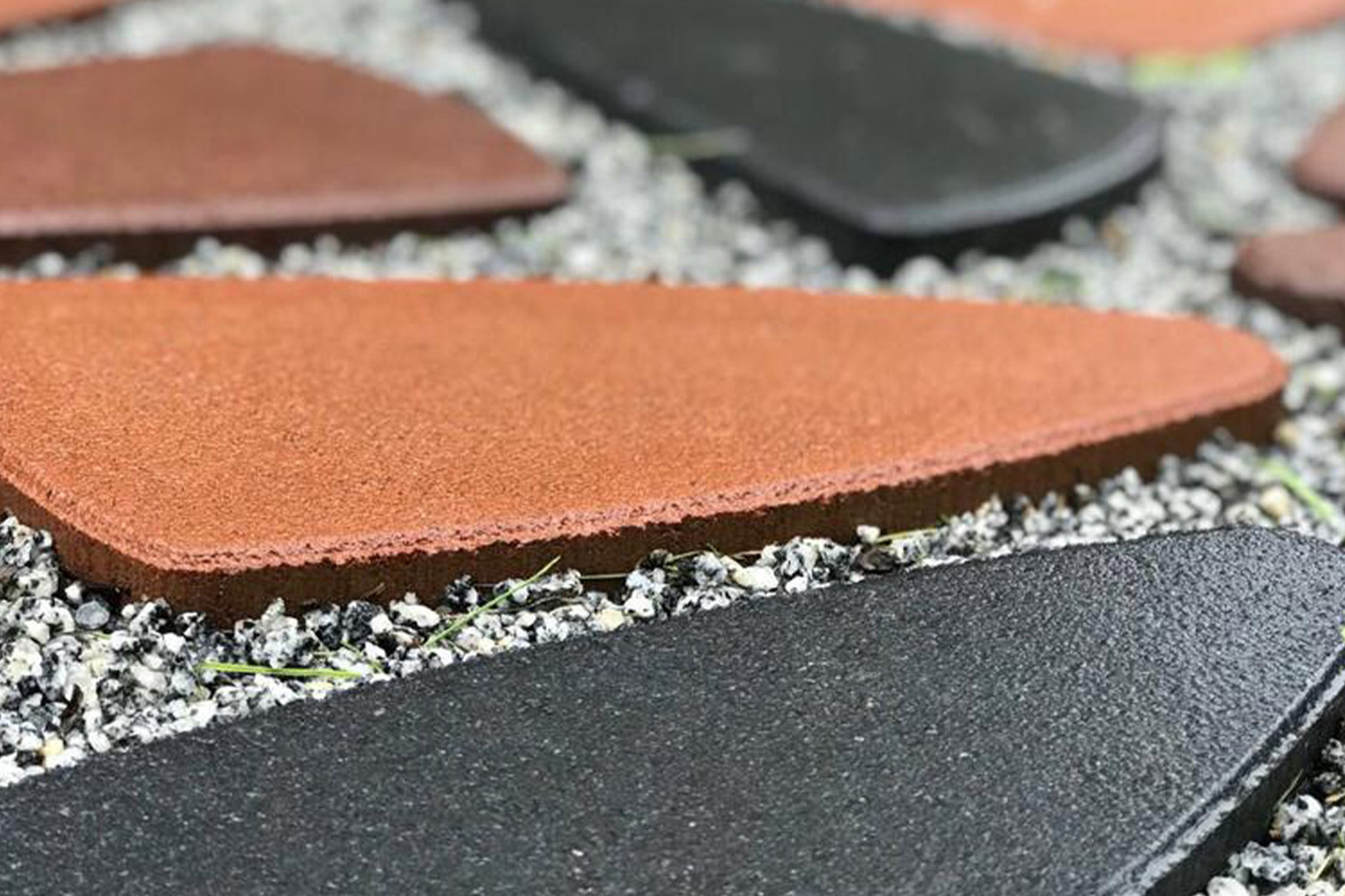 Kolode-detail-black-coal-lava-detail