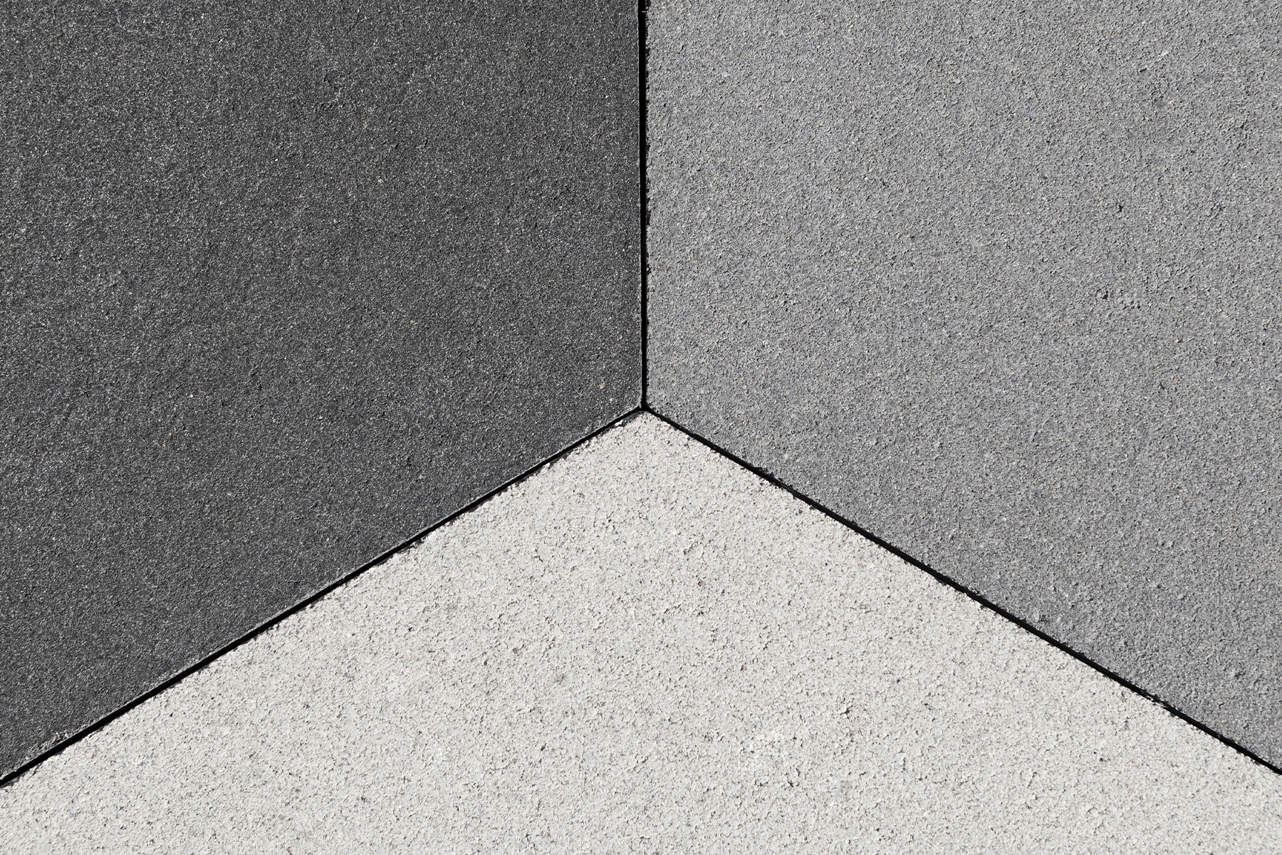 Llosa-nano-detail-white-black-metal-detail