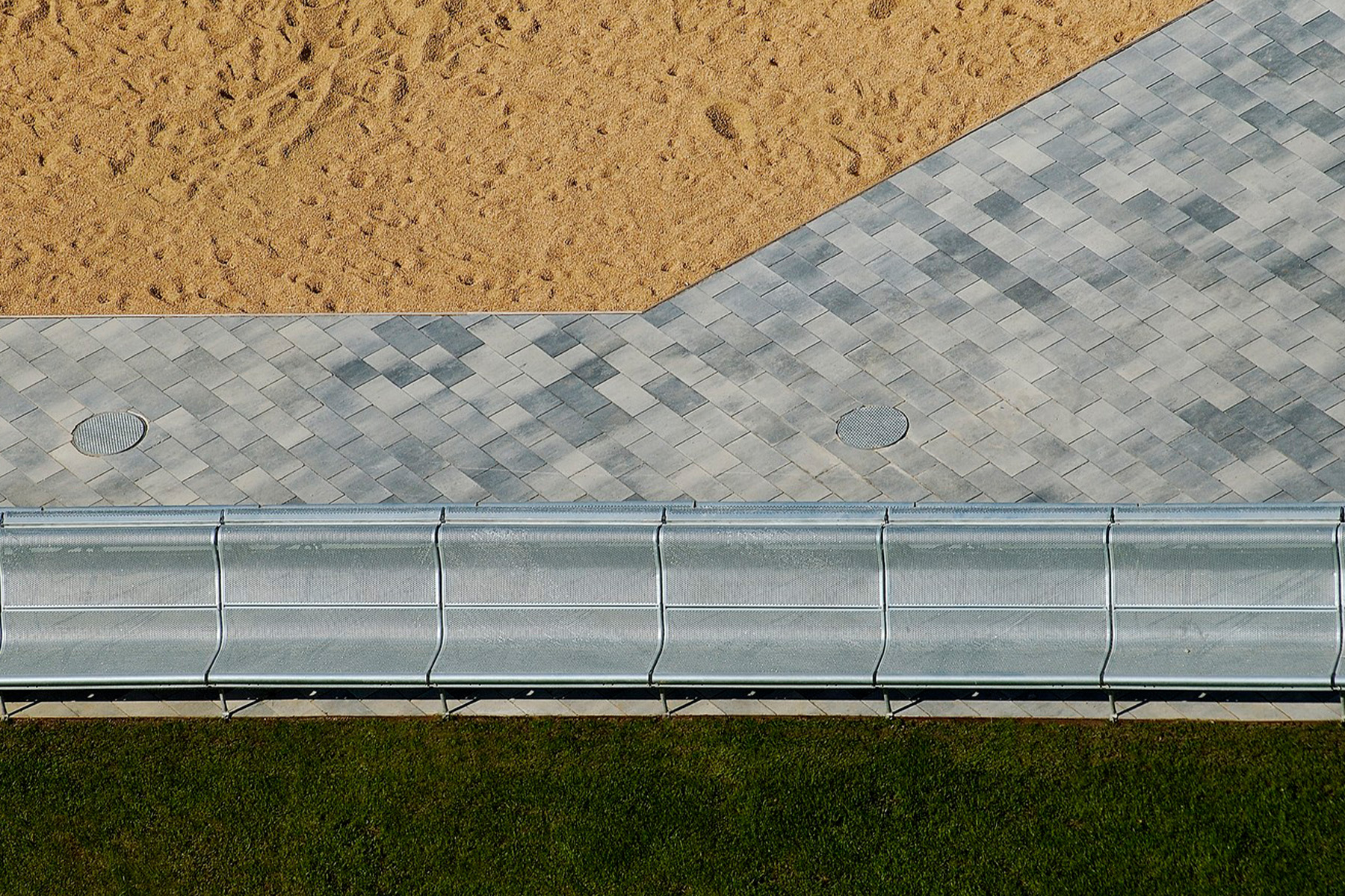 Llosa-vulcano-contract-ceniza-detail-illa-de-la-llum-bcn