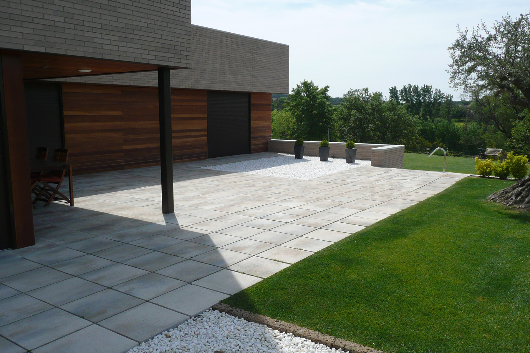 Llosa-vulcano-home-arena-garden