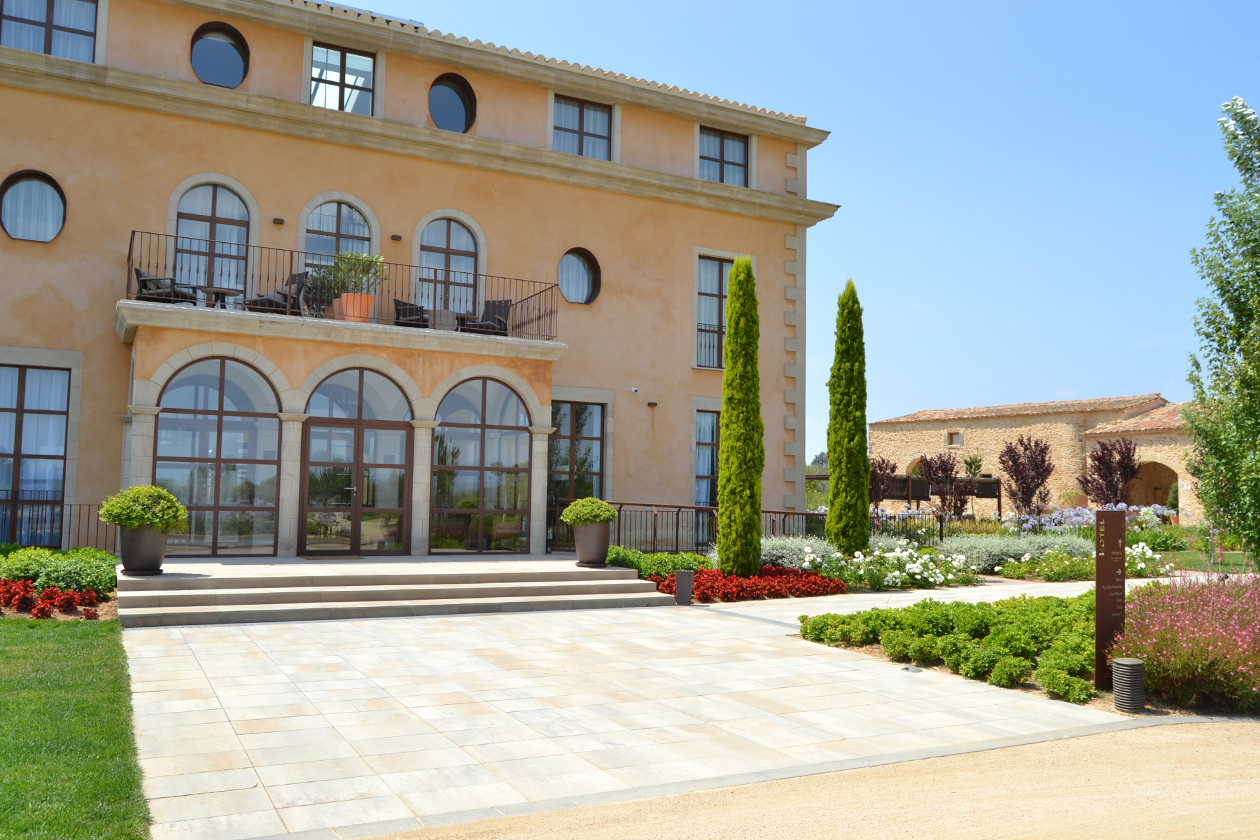 Llosa-vulcano-hotel-arena-vilademuls-casaanamaria