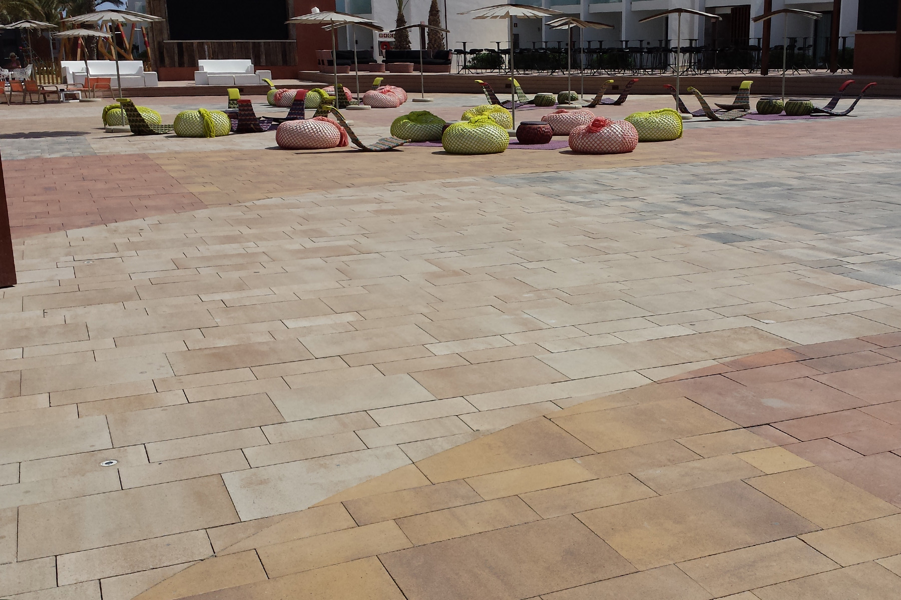 Llosa-vulcano-hotel-mix-ibiza-hardrock