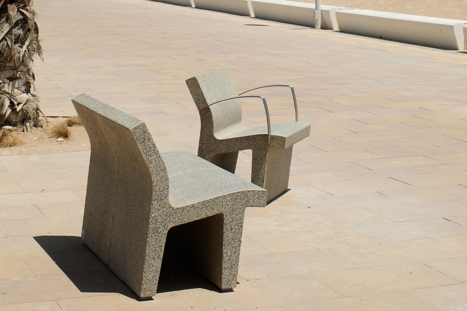 Lounge-light-port-white-paseo-maritimo-urbanova-alicante