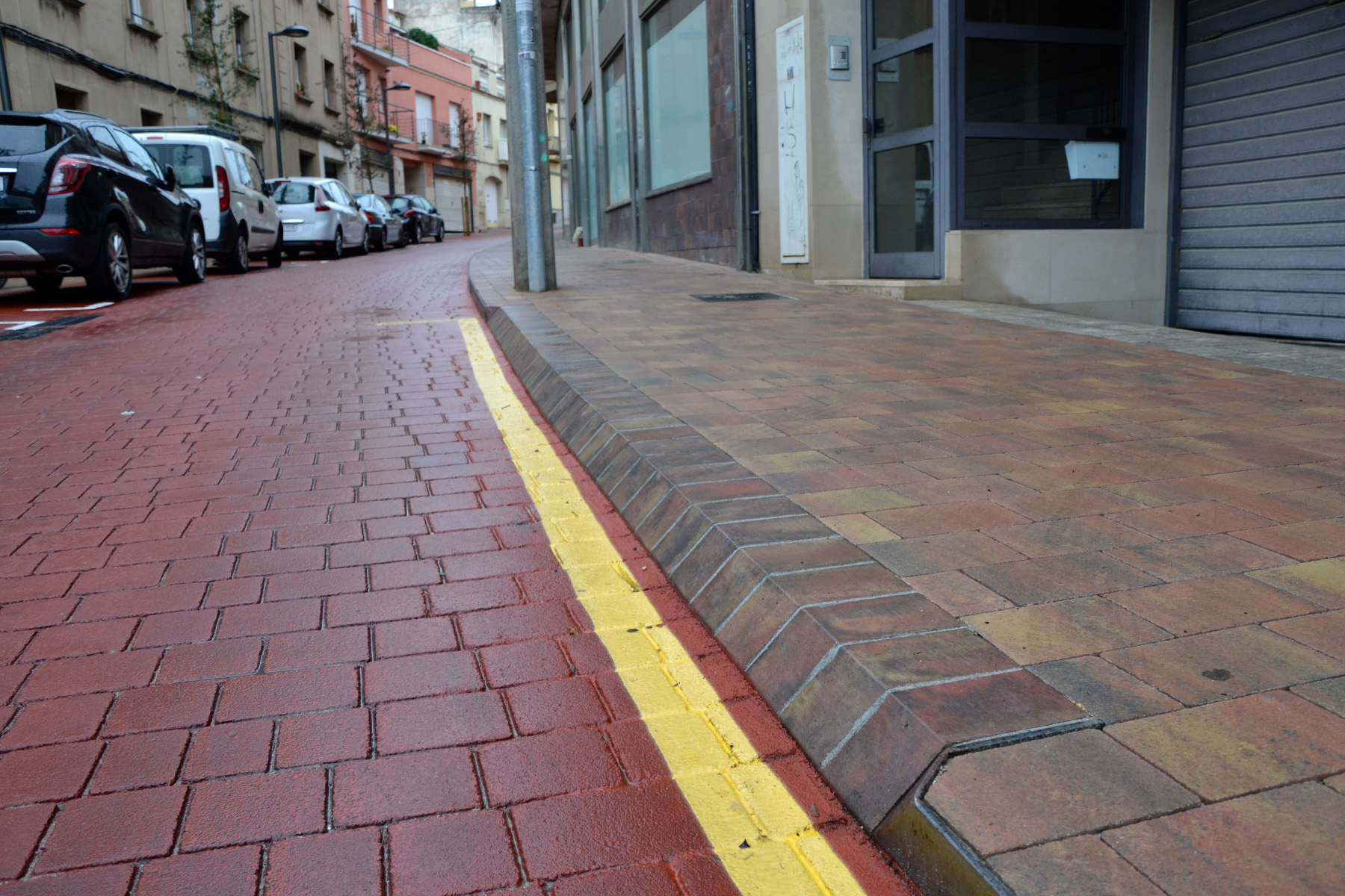 Multistep-terana-street-mediterraneo-carrer-josep-clave-sant-just-d'esvern