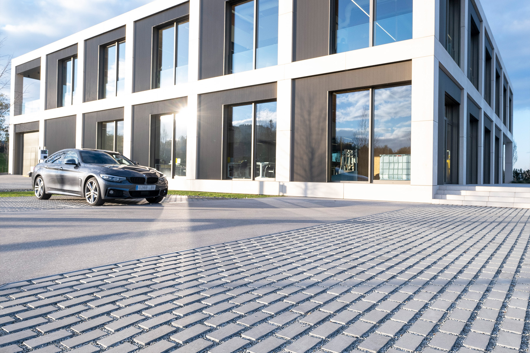 Real Moments_Laminate_Cinnamon