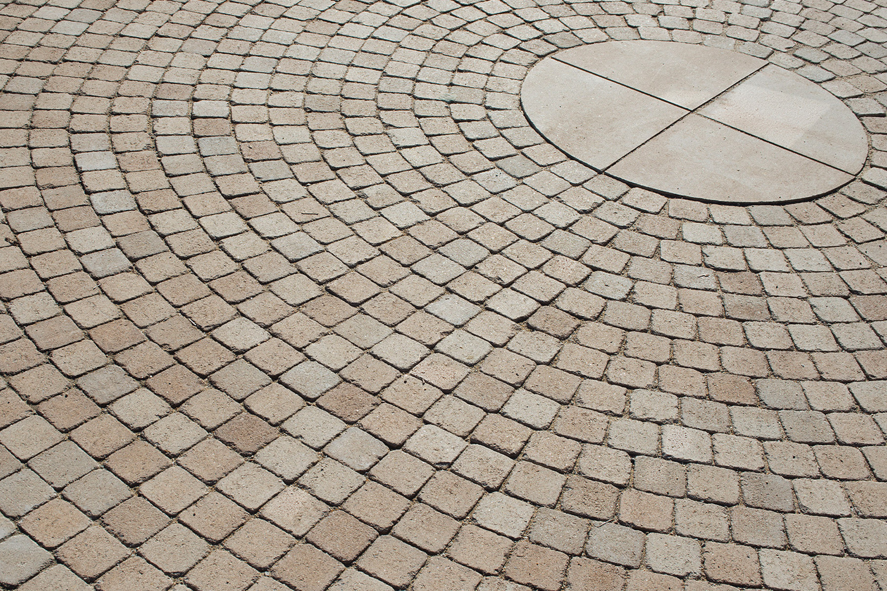 Taco-tegula-square-marfil-detail-tona-cataluña