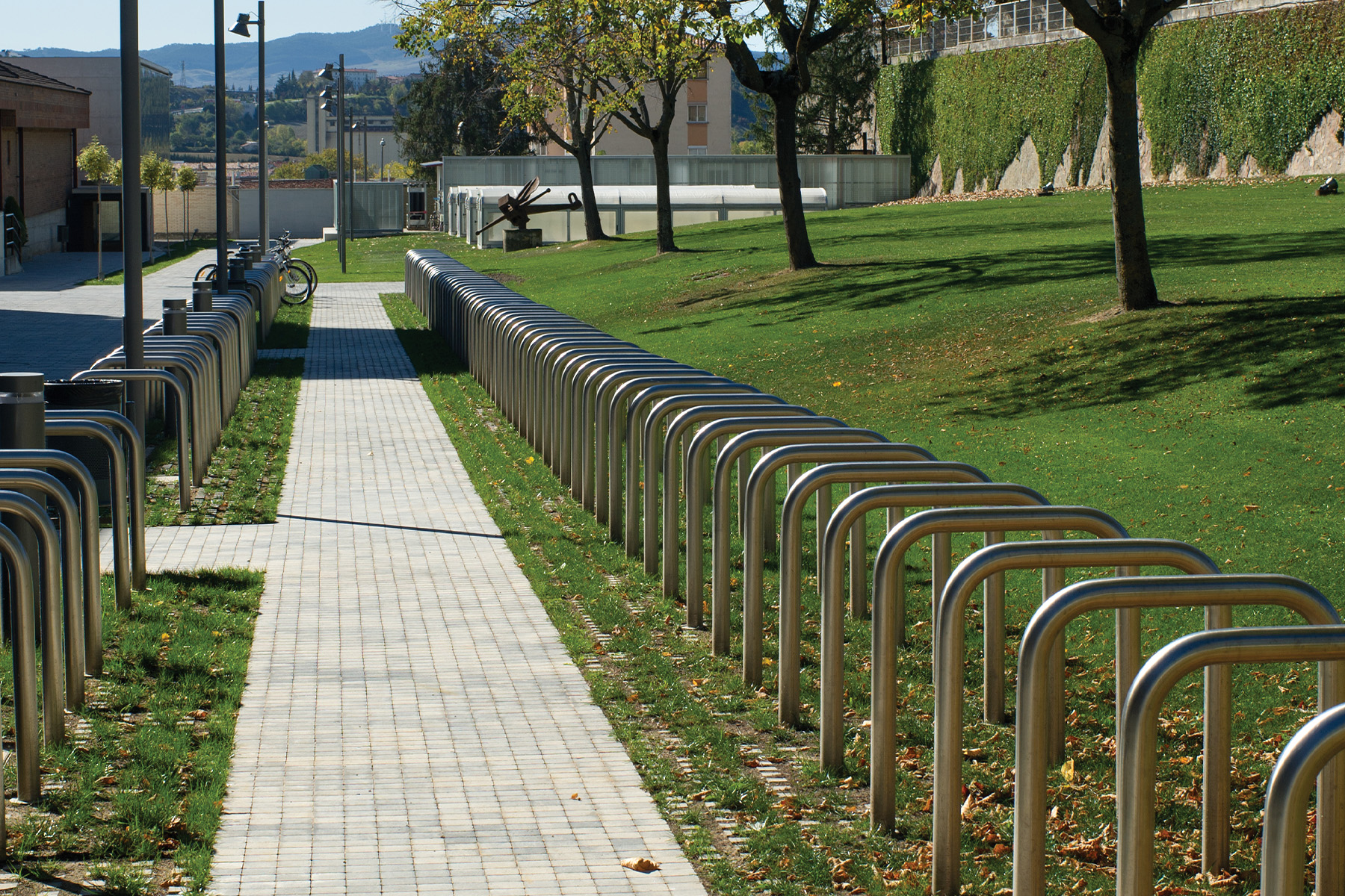 Taco-terana-contract-ceniza-universidad-pamplona-llosa-illa