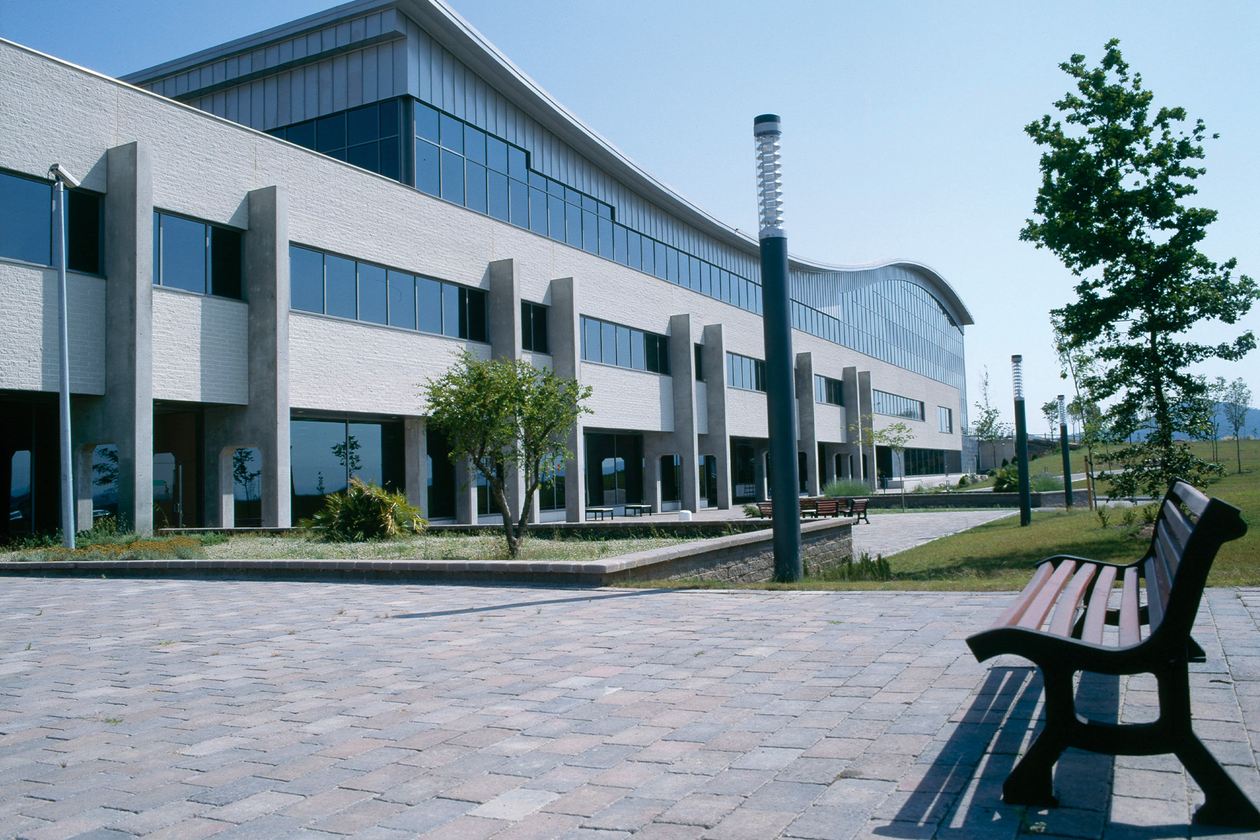 Tegula-contract-mediterraneo-laboratorios-boehringer-sant-cugat