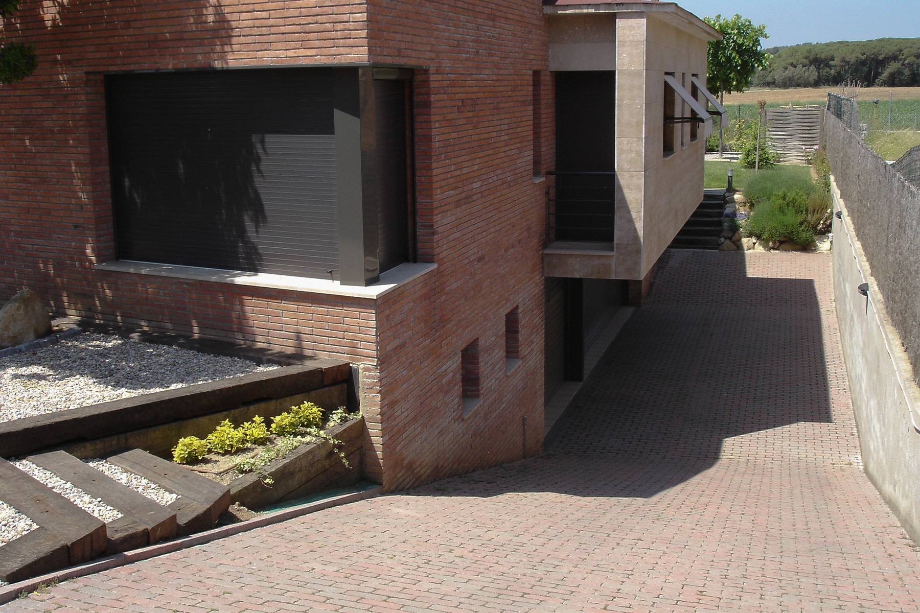Tegula-six-home-casa-particular-pavement-breinco