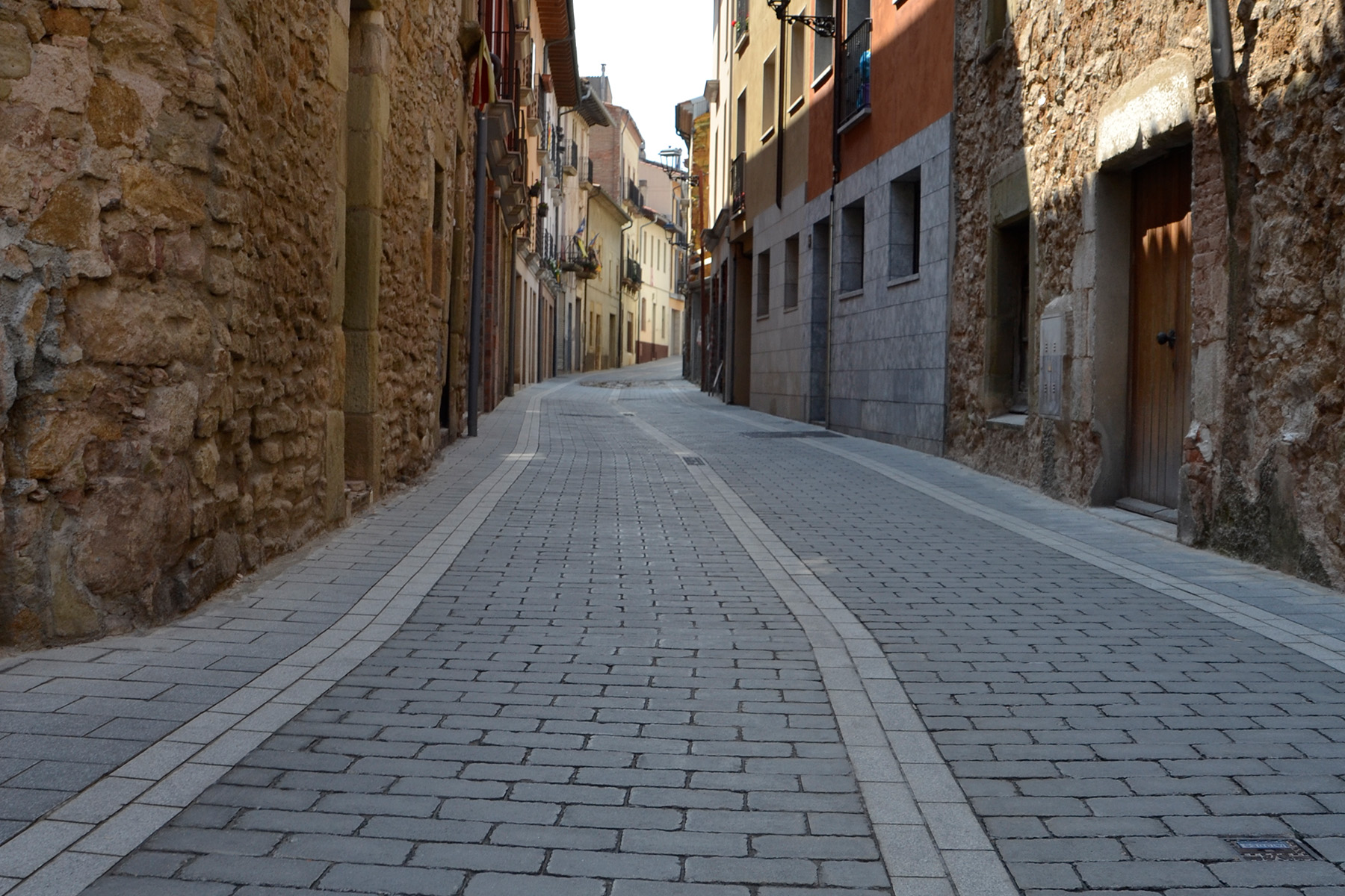 Tegula-tec-old-town-grey-taradell