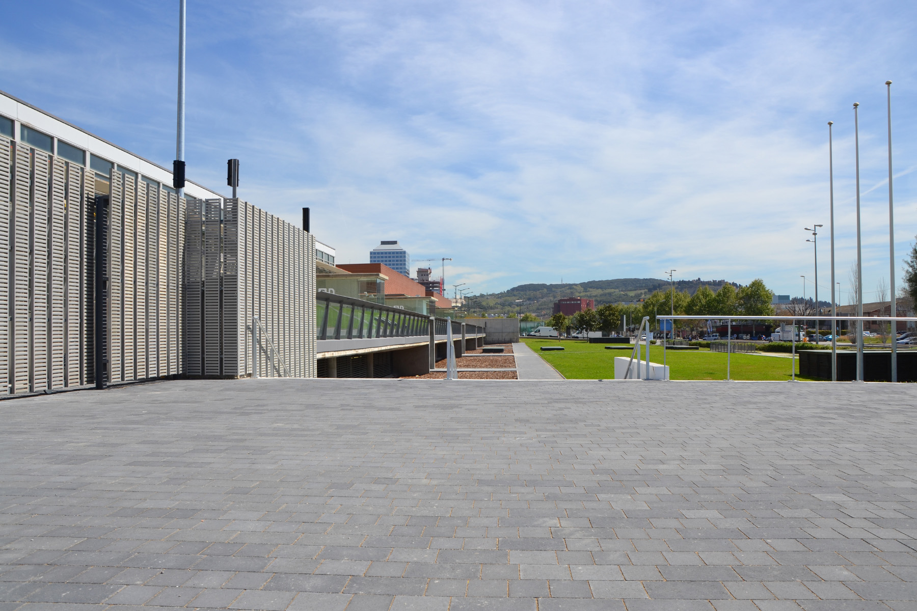 Terana-art-square-black-fira2-bcn