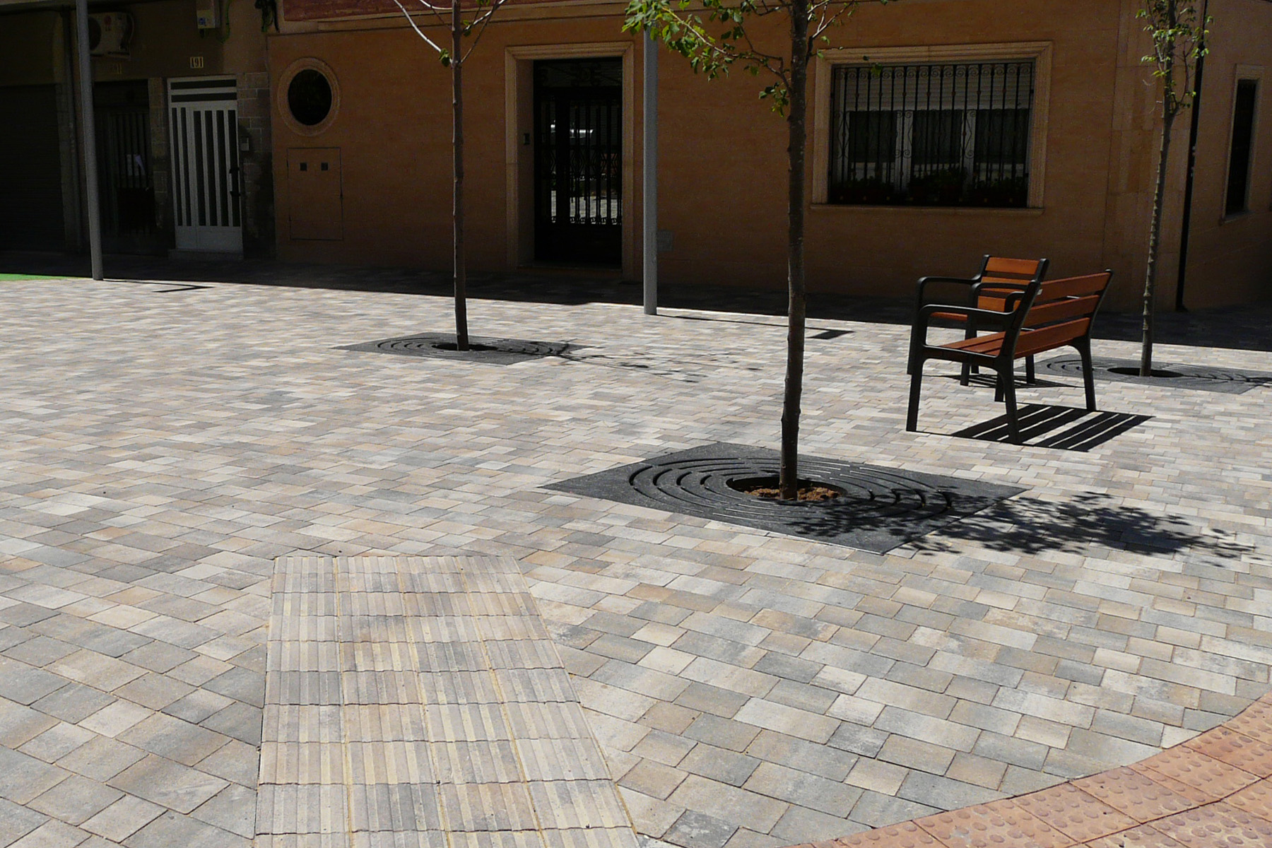 Terana-contract-plaza-de-mercaico-alicante-arena-airclean-españa