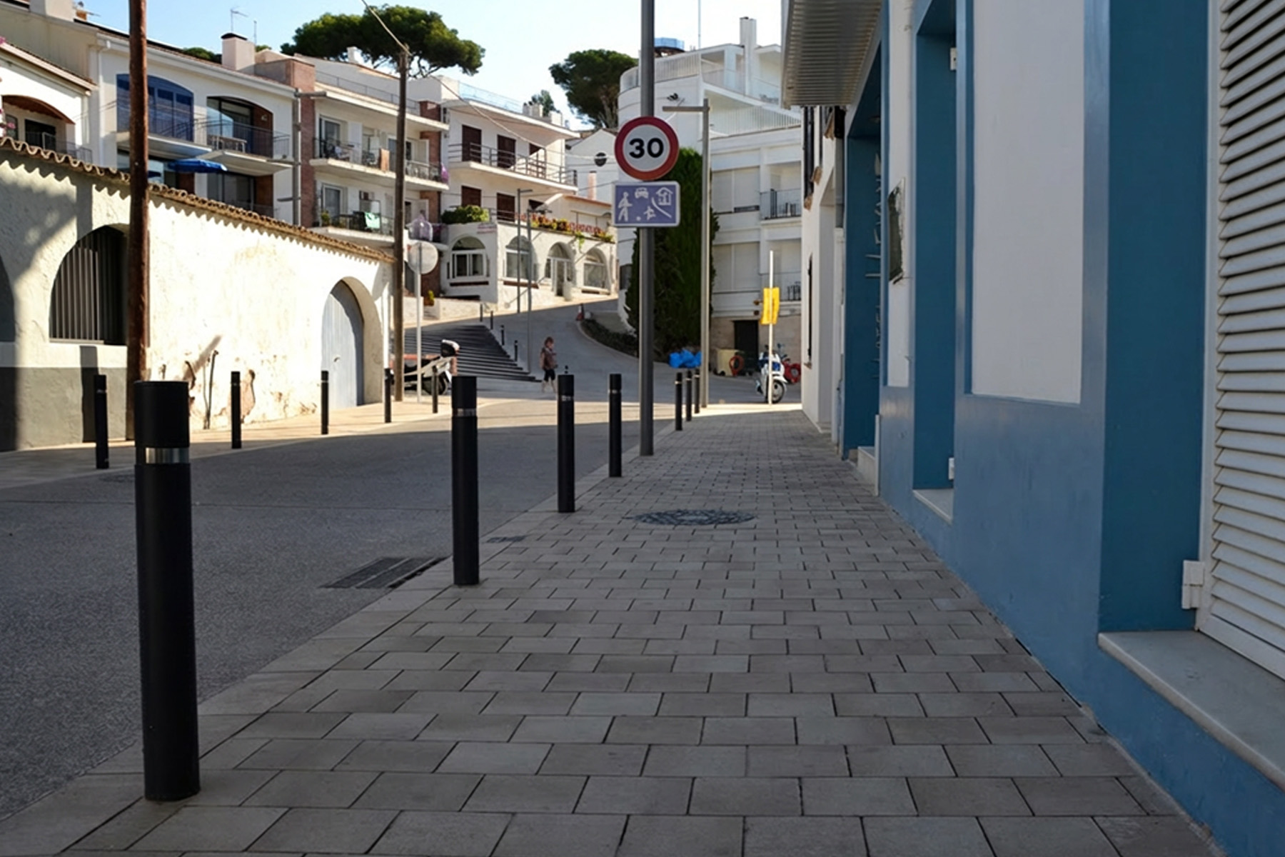 Terana-light-street-arena-llafranc