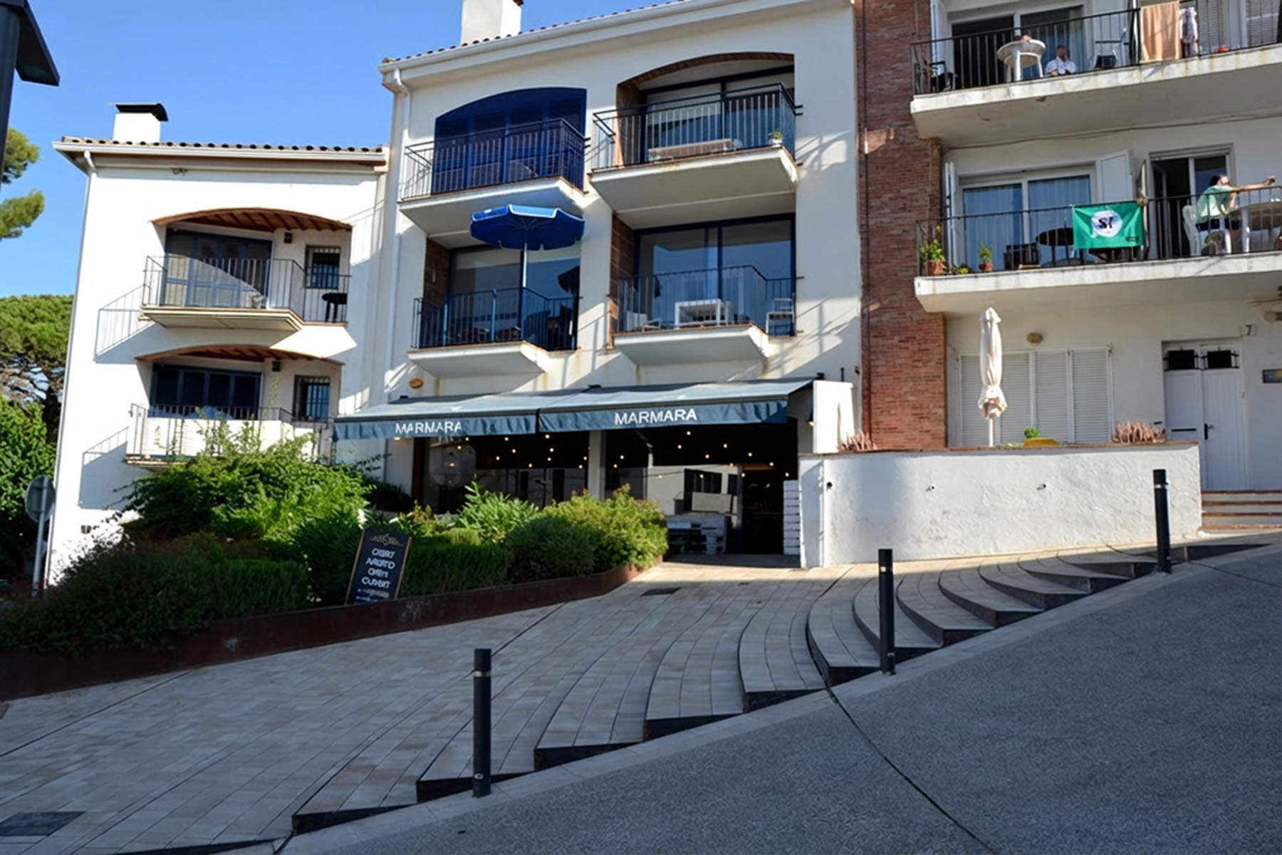 Terana-light-street-arena-llafranc-steps