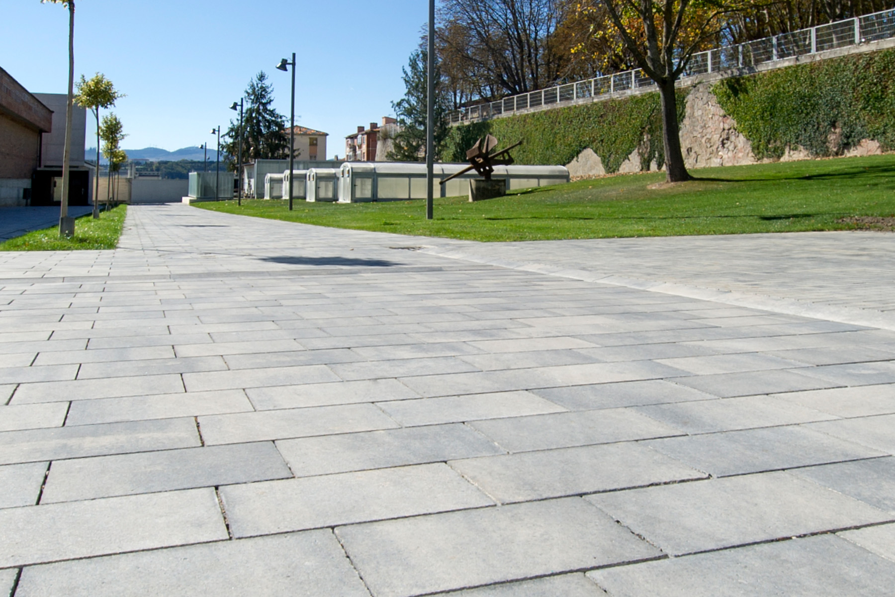 VS5-contract-ceniza-universidad-pamplona