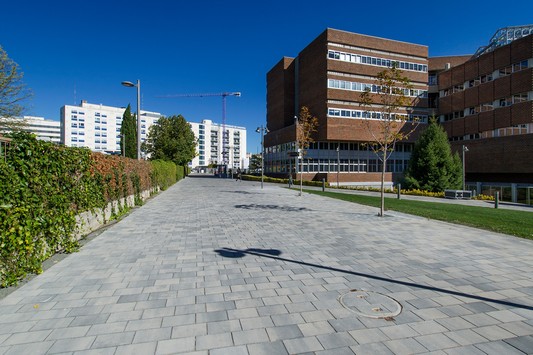 VS5-contract-street-ceniza-pamplona-universidad