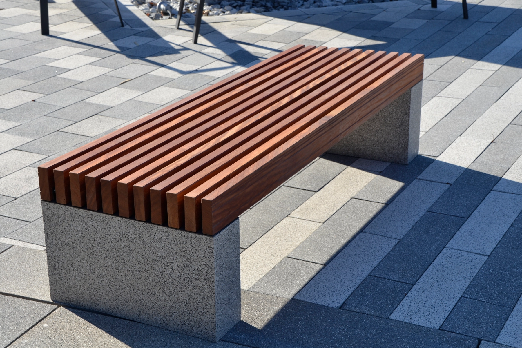 pause-wood-elements-street-furniture-breinco