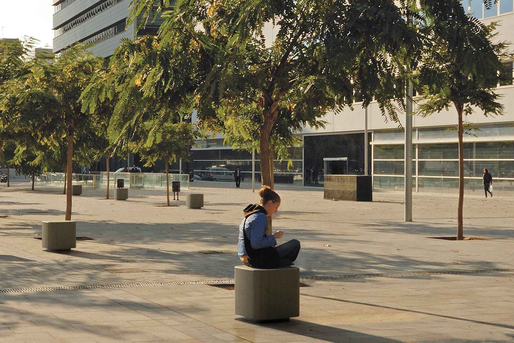 square-puff-elements-street-2