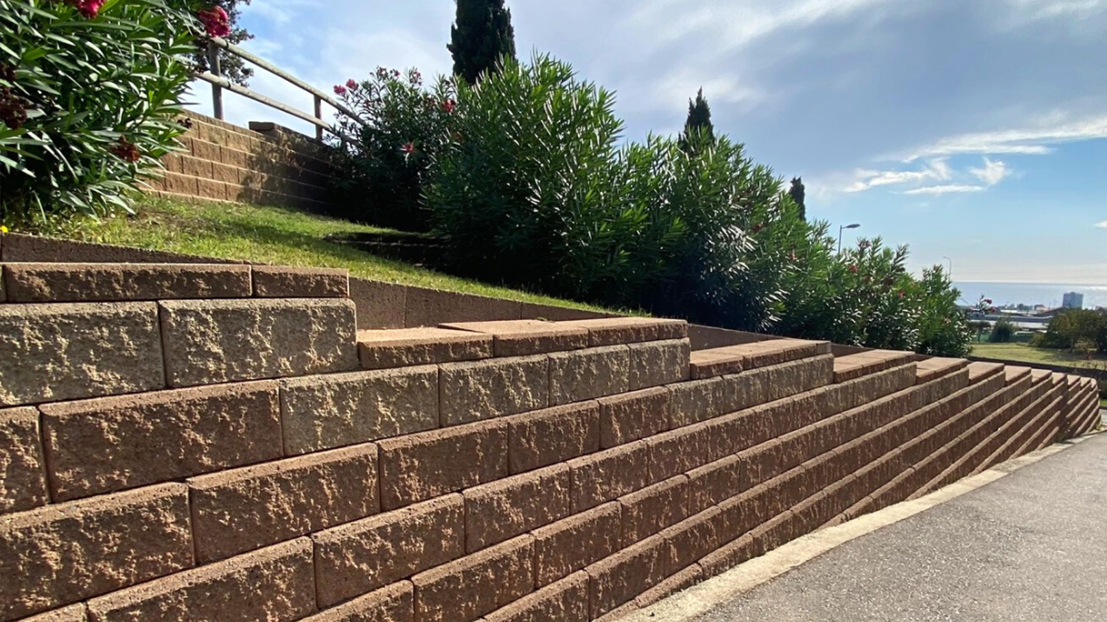 2-cabrera-de-mar-cami-del-mig-beige-ab-stones-caps-breinco-muros-de-contencion