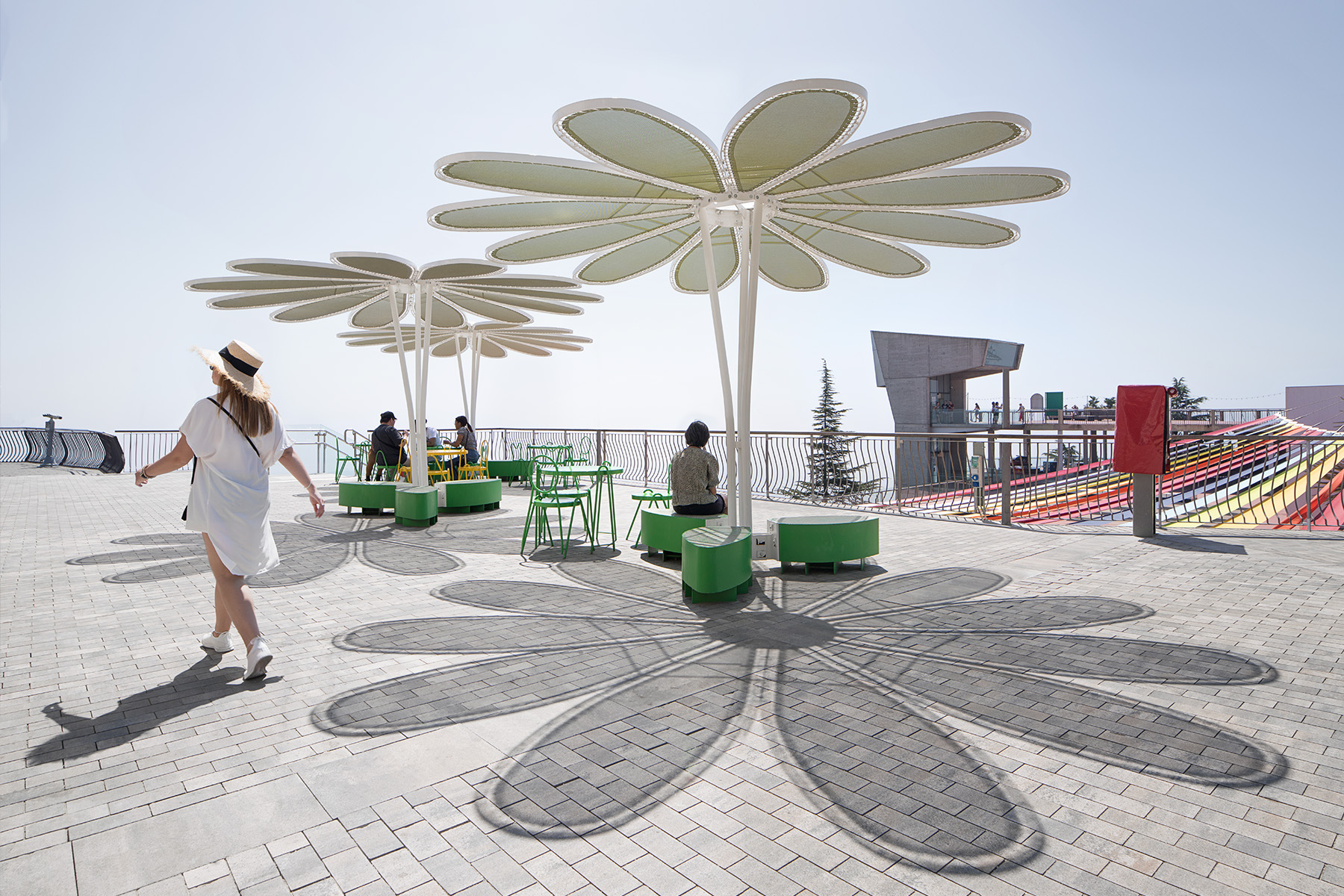 2-tibidabo-barcelona-parque-atracciones-terana-six-llosa-vulcano-arena-pavimento