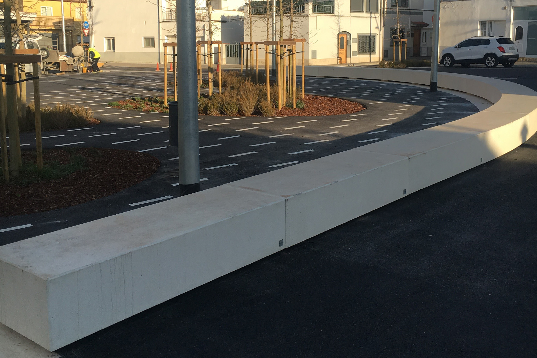 5-plaça-germans-sabat-girona-obra-wet-cast-breinco-pavimento-mobiliario