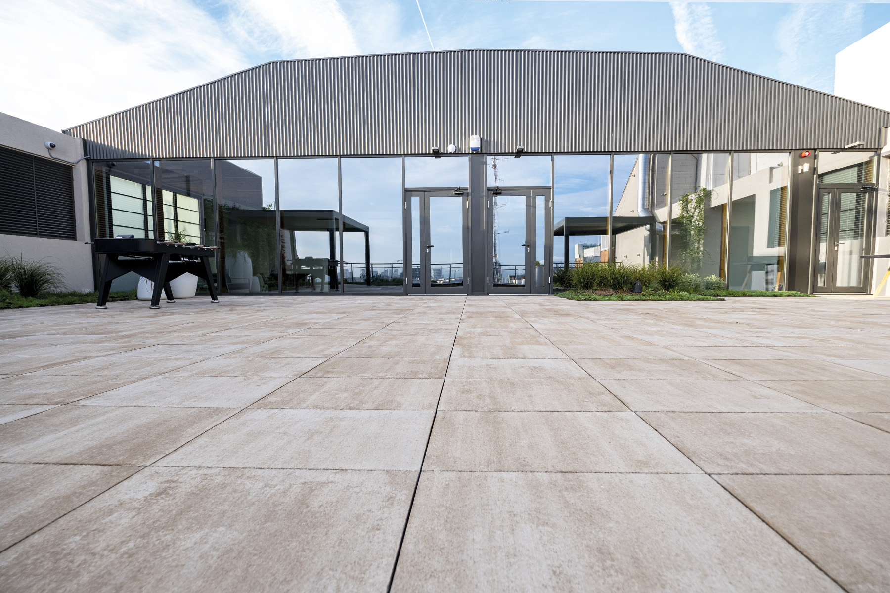 infinity-contract-marfil-meridiana-38-barcelona-breinco-terraza