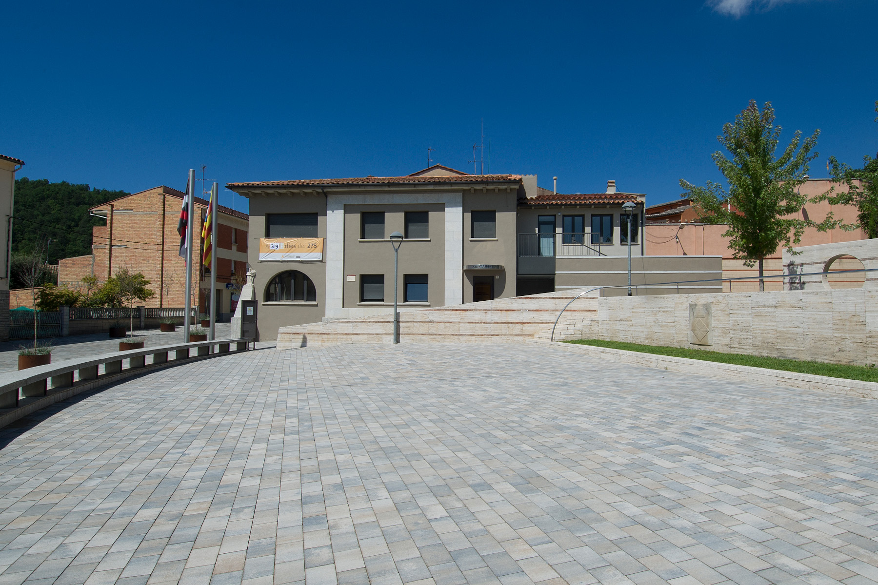 2-Terana-art-street-arena-santa-eulalia-riuprimer-square-barcelona