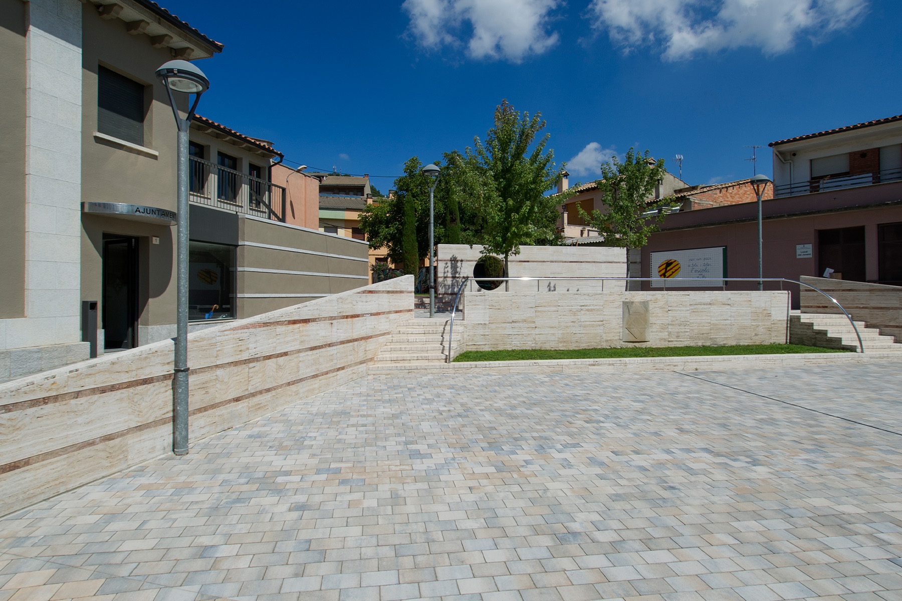 5-Terana-art-street-arena-santa-eulalia-riuprimer-square-barcelona-detail