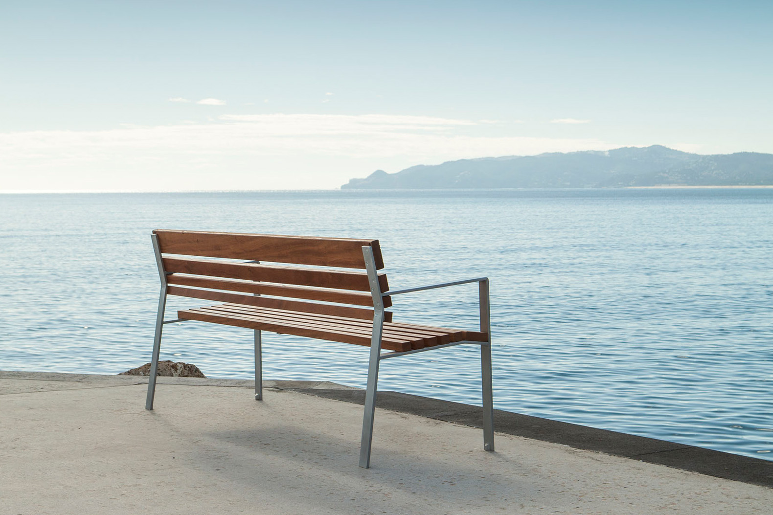 Calma-bench-port-estartit-wood-silver-girona