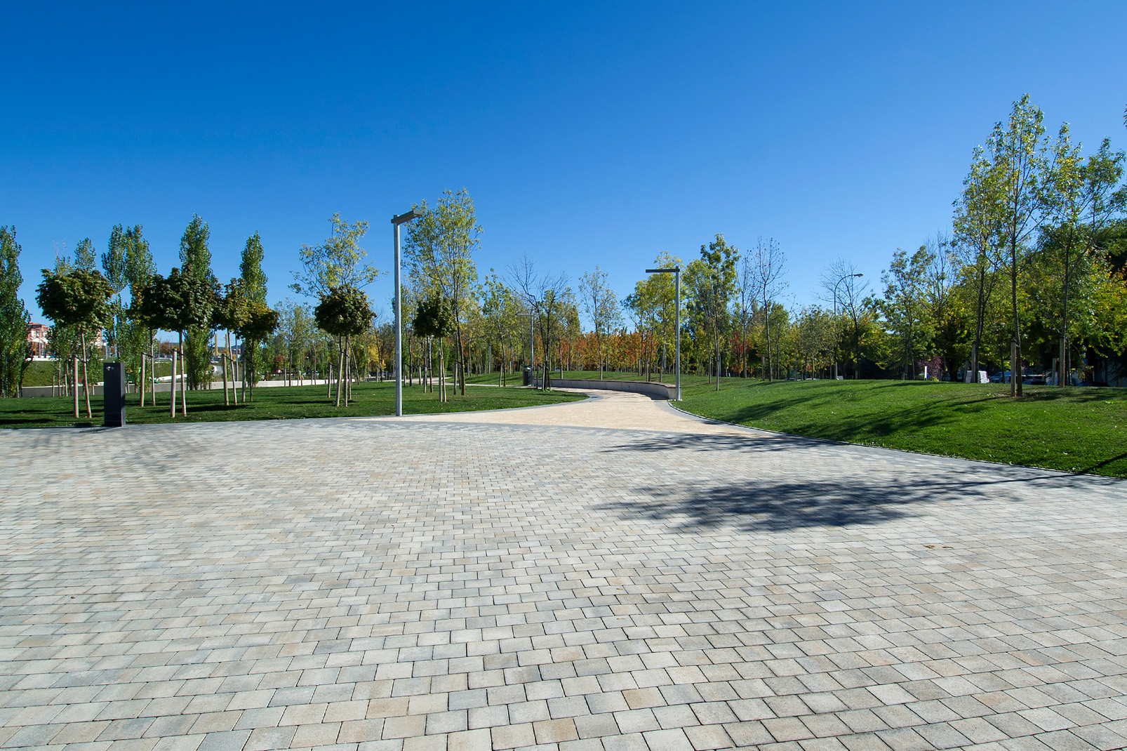 Terana-park-arena-arrosadia-lago-pamplona