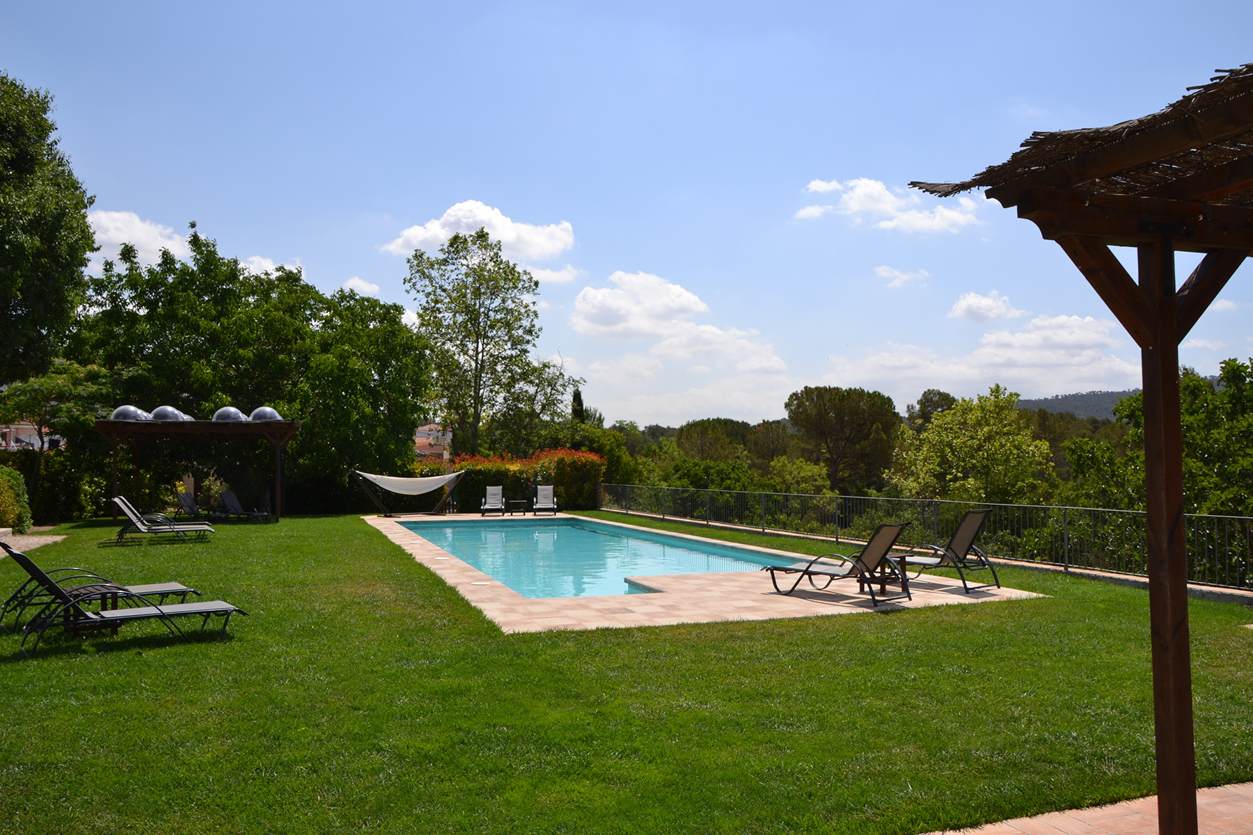 1-Llosa-vulcano-hotel-marfil-igualada-pool