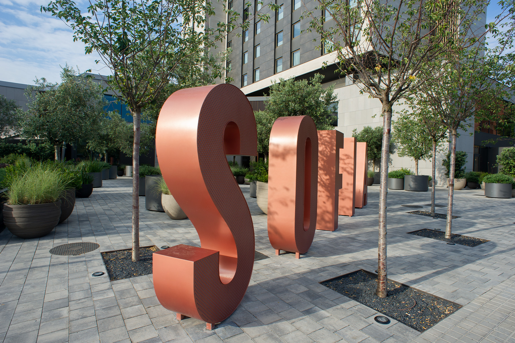 2-hotel-princesa-sofia-terana-art-24x16x7-ceniza-standard