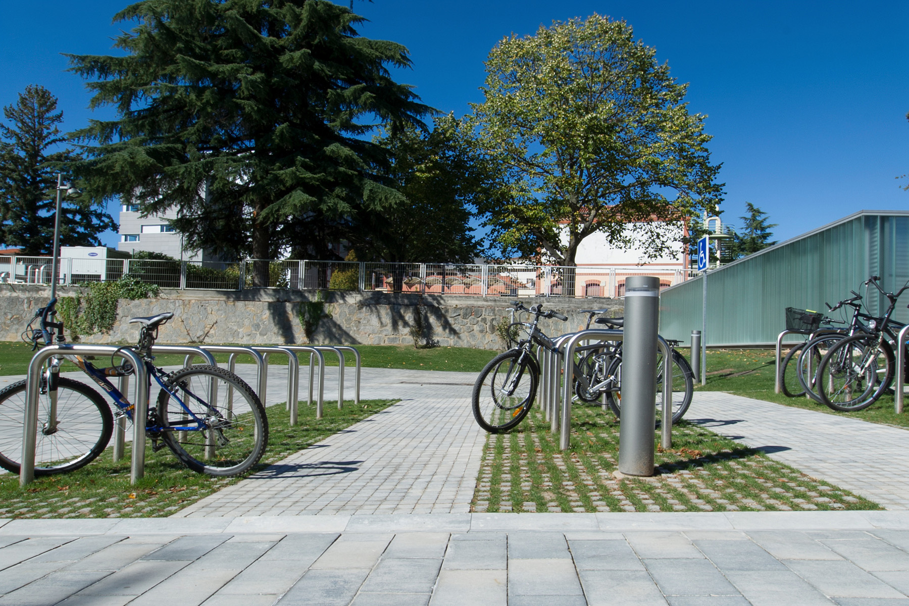 3-Llosa-illa-contract-ceniza-universidad-pamplona