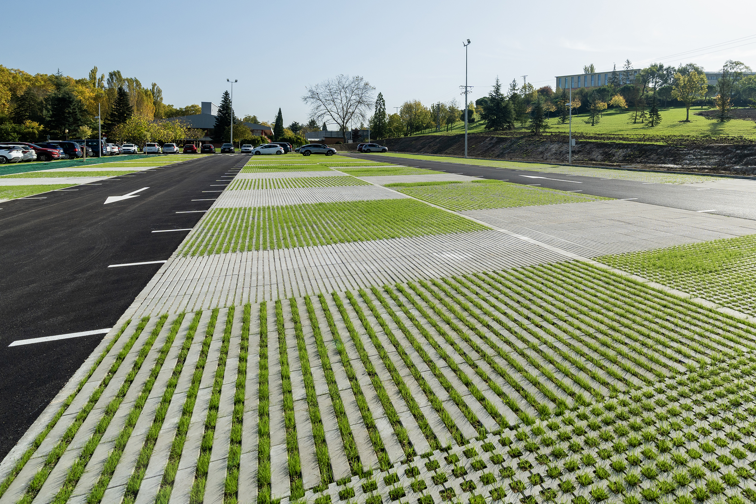 Breinco parking comedores UNAV (2)