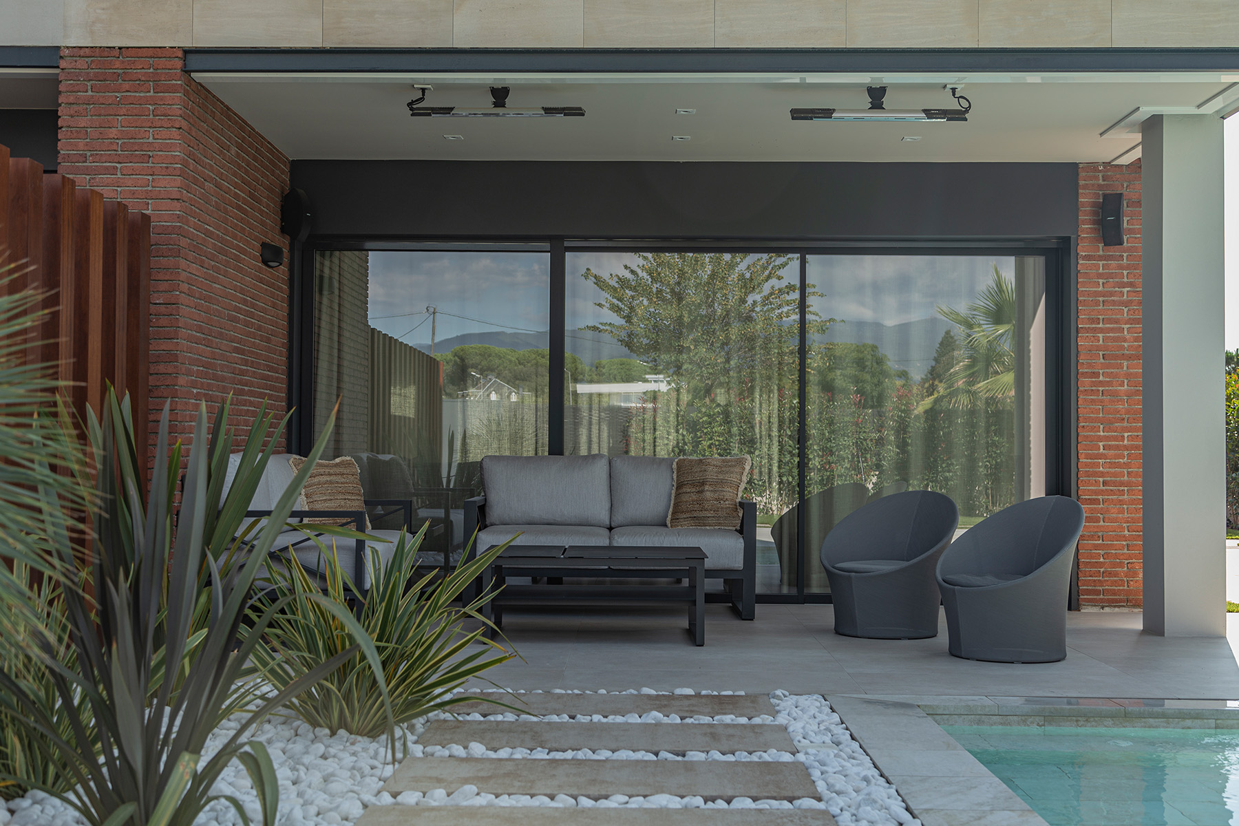 Gran-llosa-vulcano-home-marfil-cardedeu-bcn