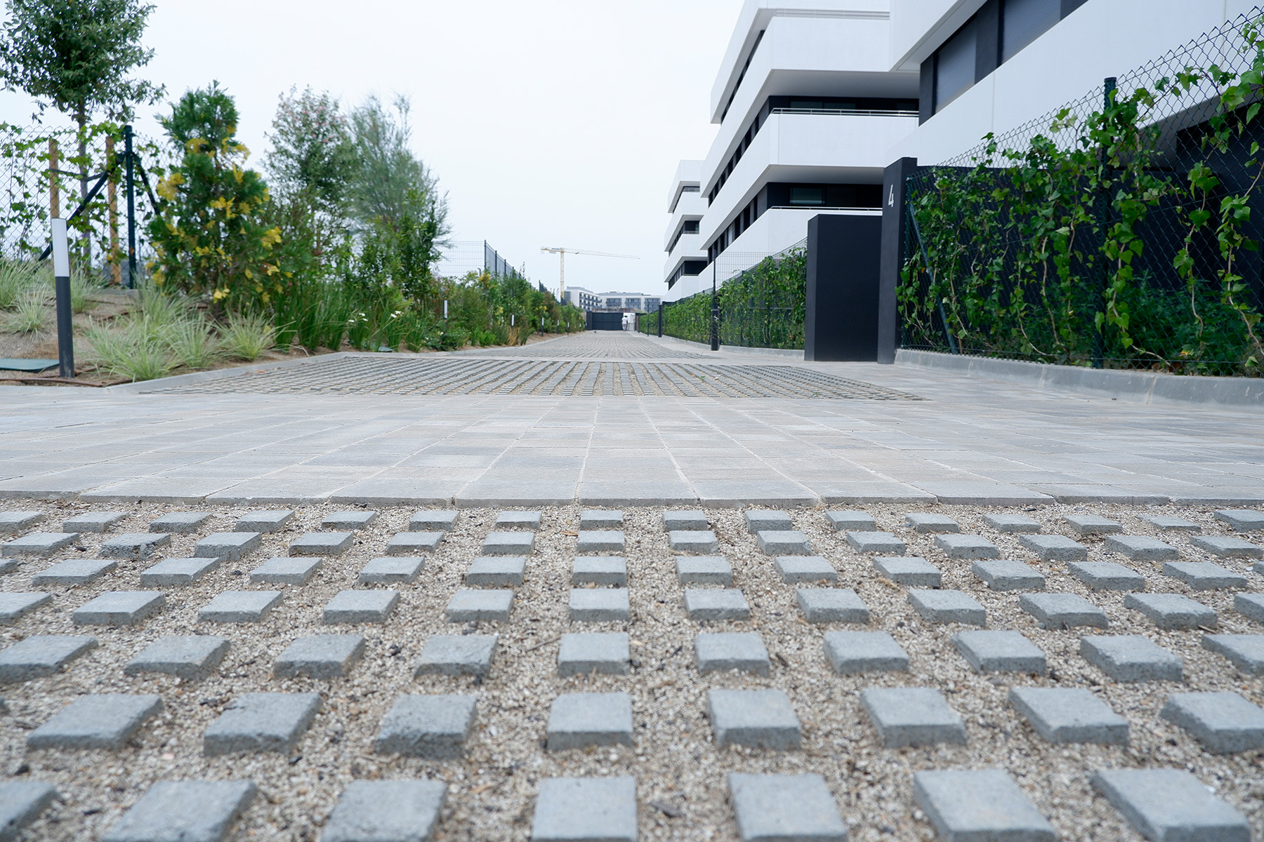 Llosa-illa-contract-grey-sitges